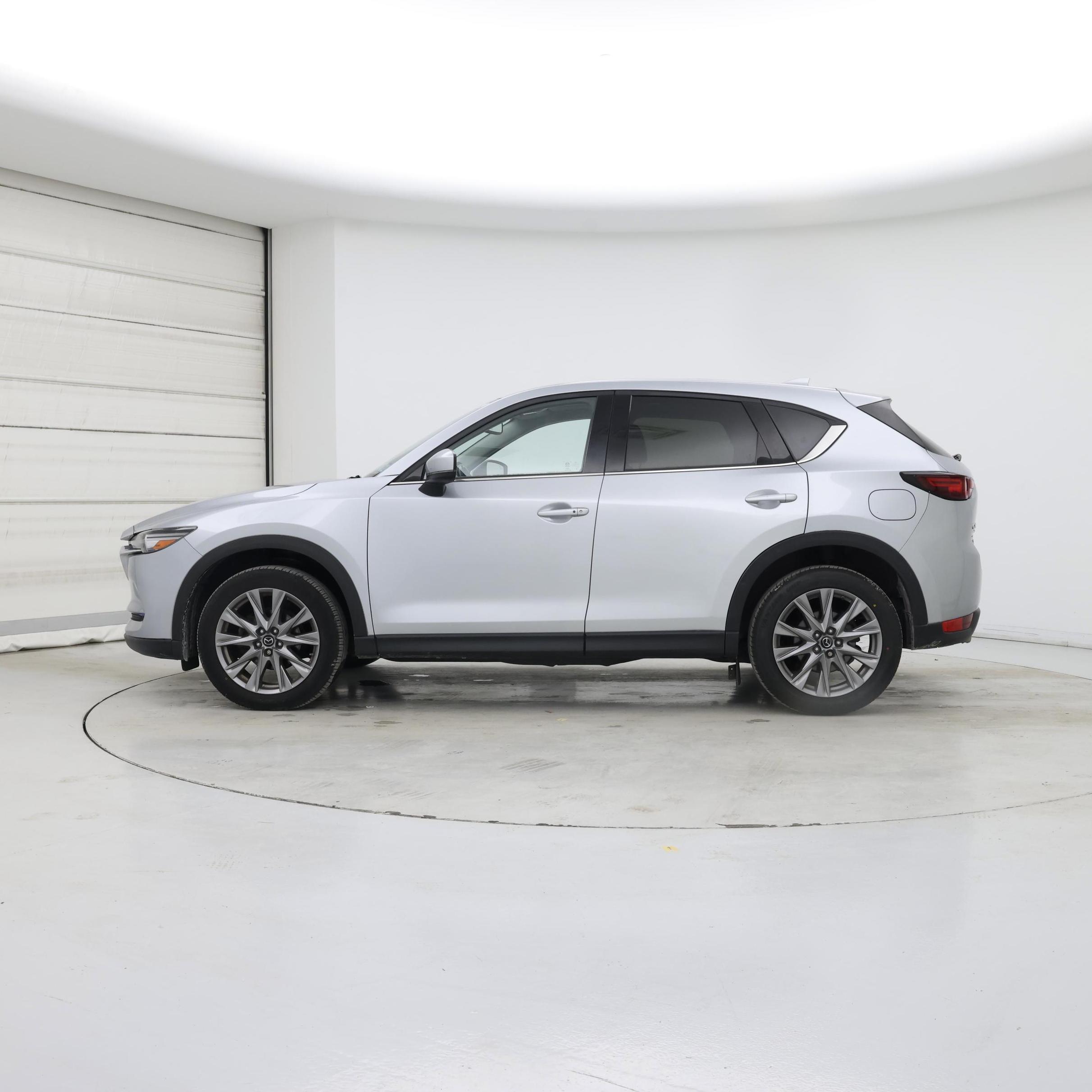 Thumbnail: 2020 Mazda CX-5 - 3