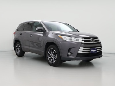Gray 2018 Toyota Highlander XLE