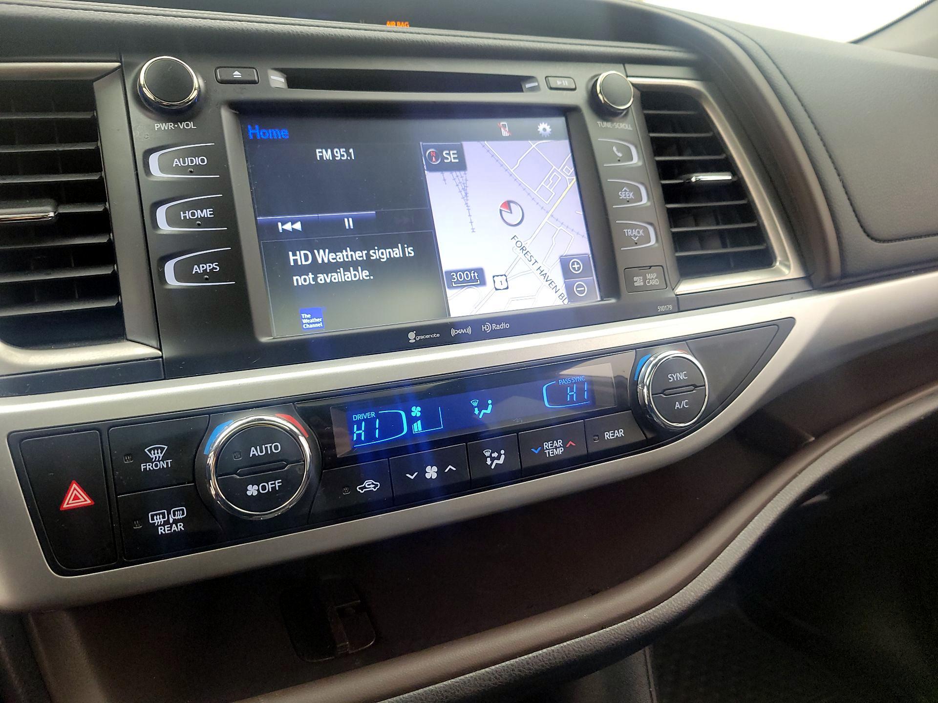 Thumbnail: 2018 Toyota Highlander - 15