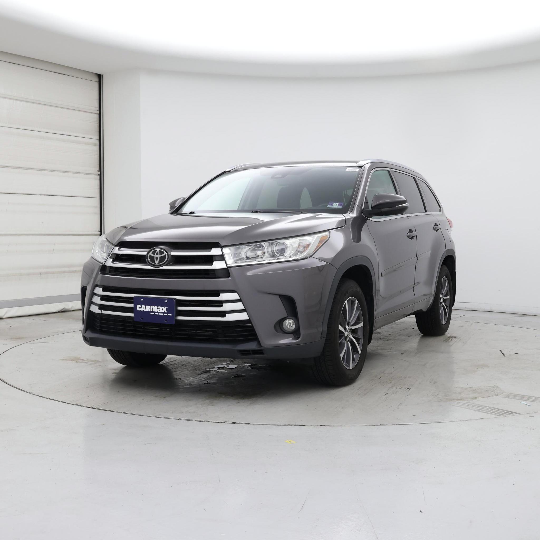 Thumbnail: 2018 Toyota Highlander - 4