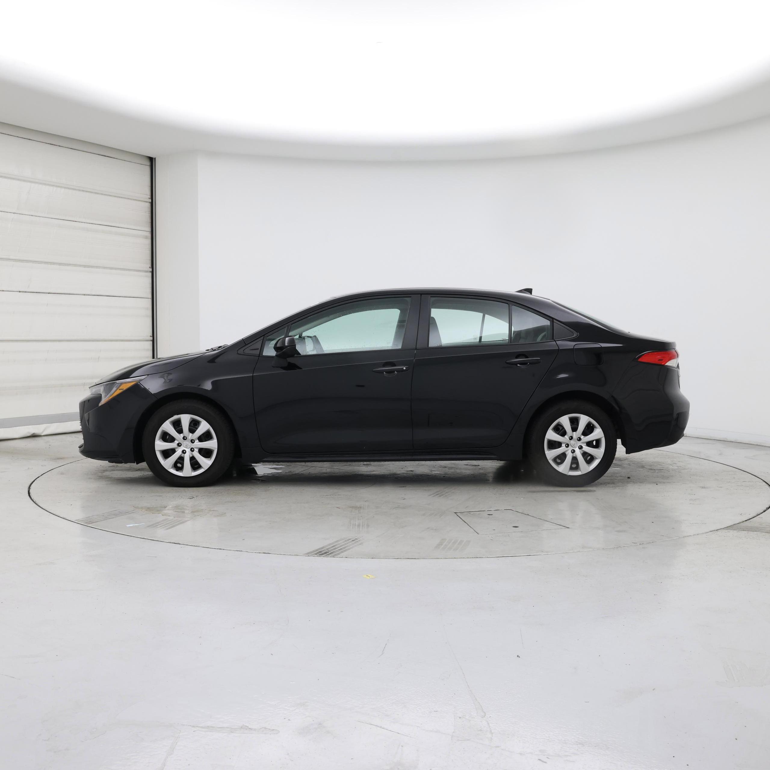 Thumbnail: 2024 Toyota Corolla - 3