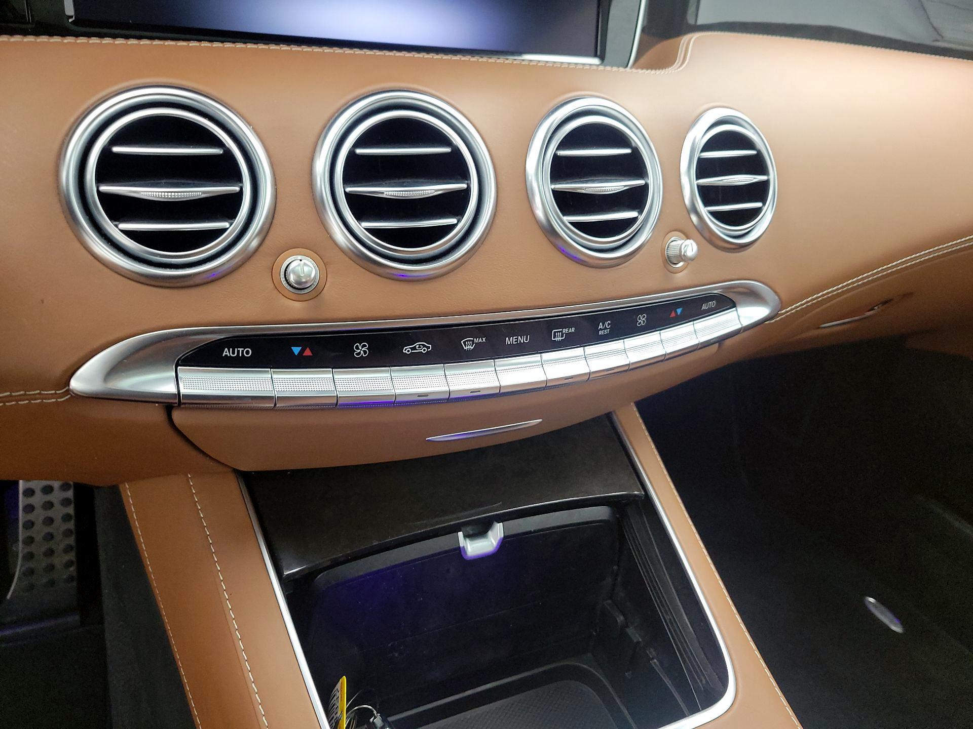 Thumbnail: 2015 Mercedes-Benz S-Class - 16