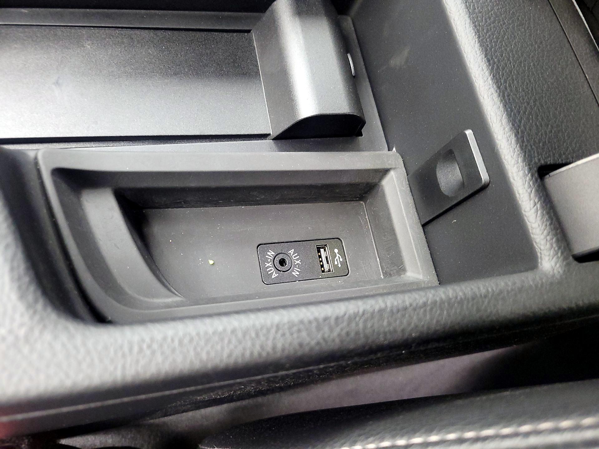 Thumbnail: 2016 BMW 3 Series - 19