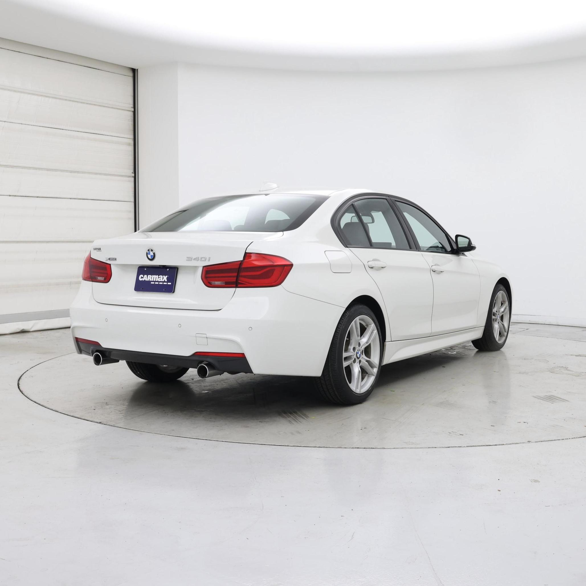 Thumbnail: 2016 BMW 3 Series - 8