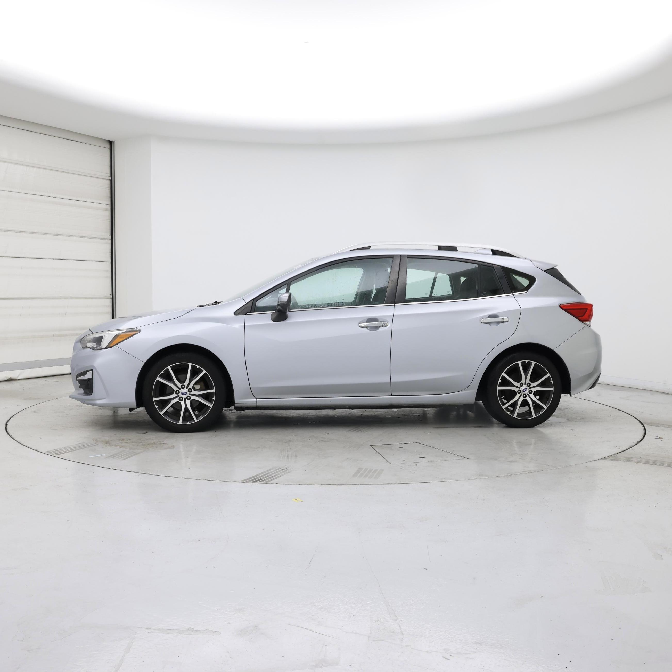 Thumbnail: 2017 Subaru Impreza - 3