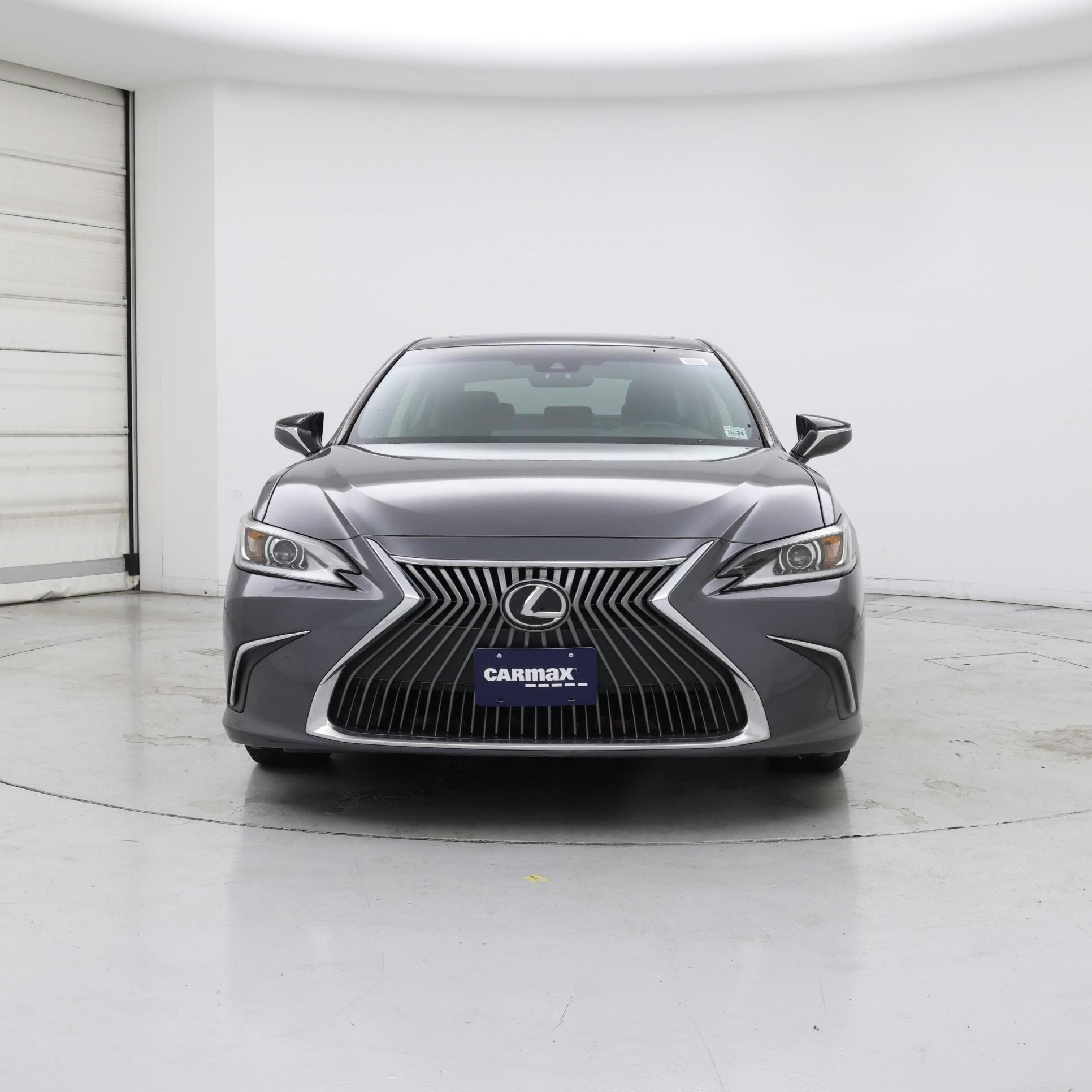 Thumbnail: 2019 Lexus ES - 5