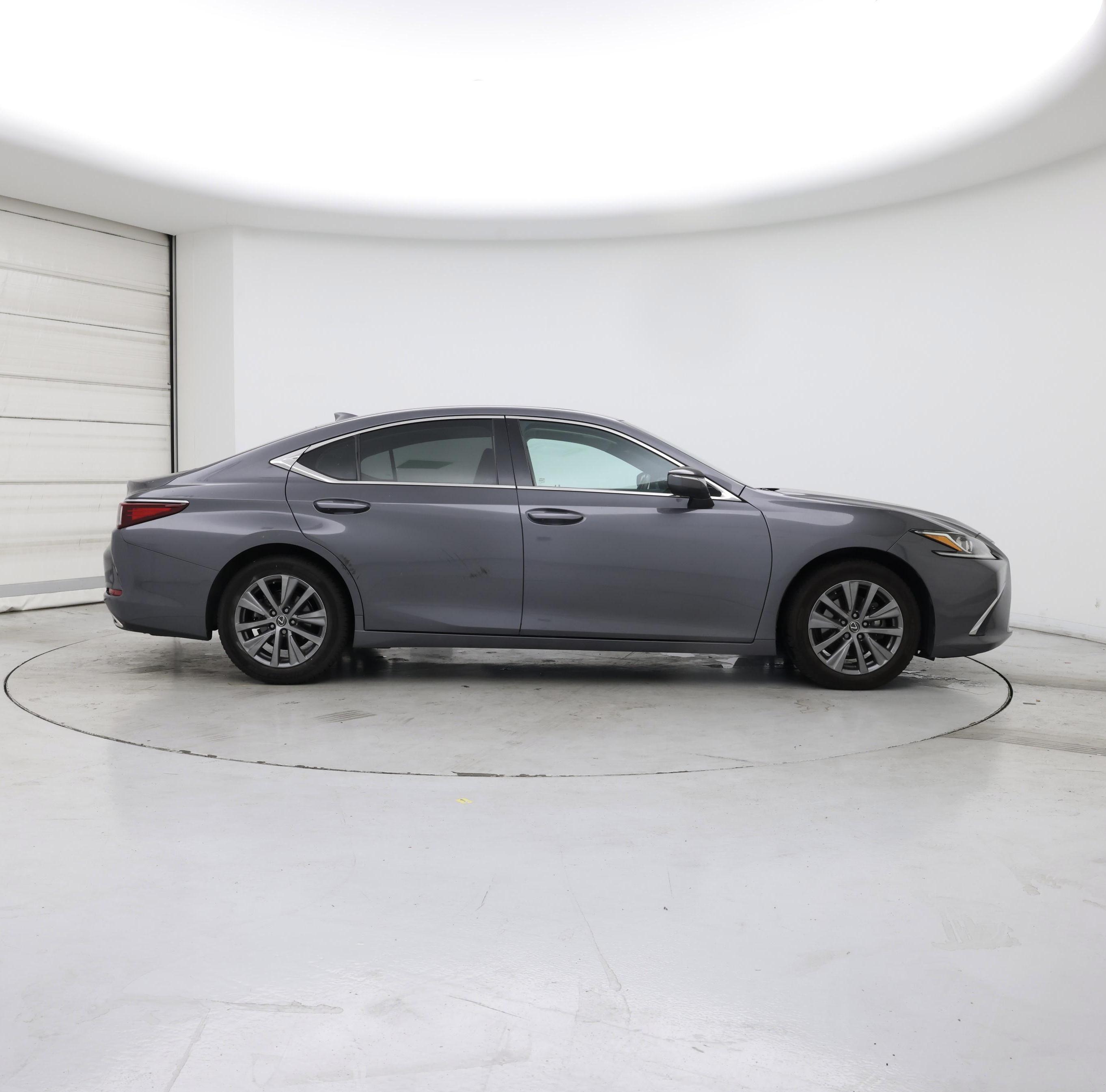 Thumbnail: 2019 Lexus ES - 7