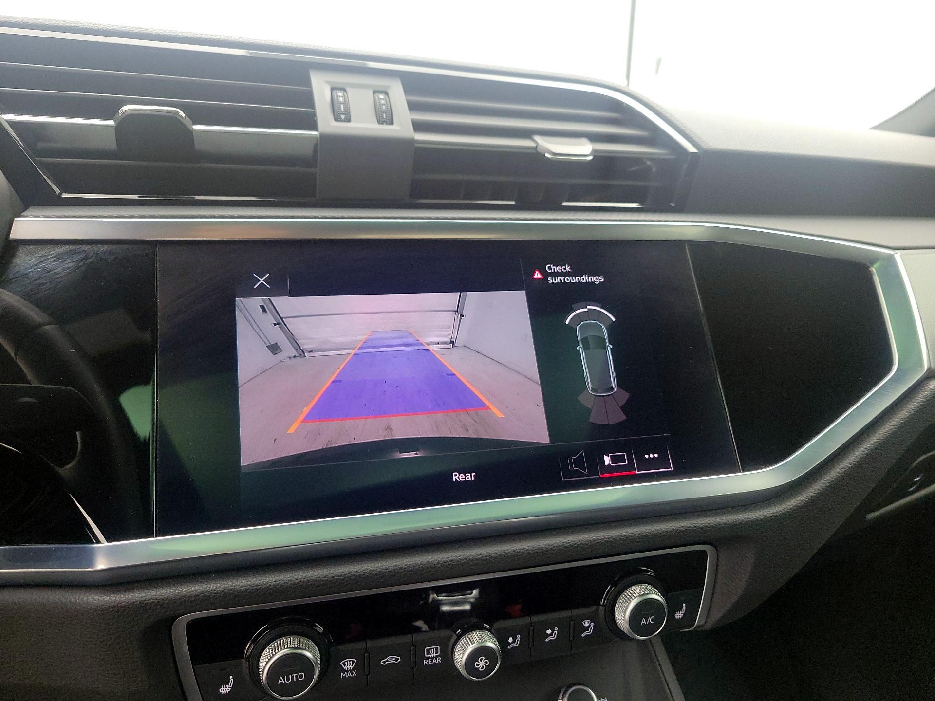 Thumbnail: 2022 Audi Q3 - 14