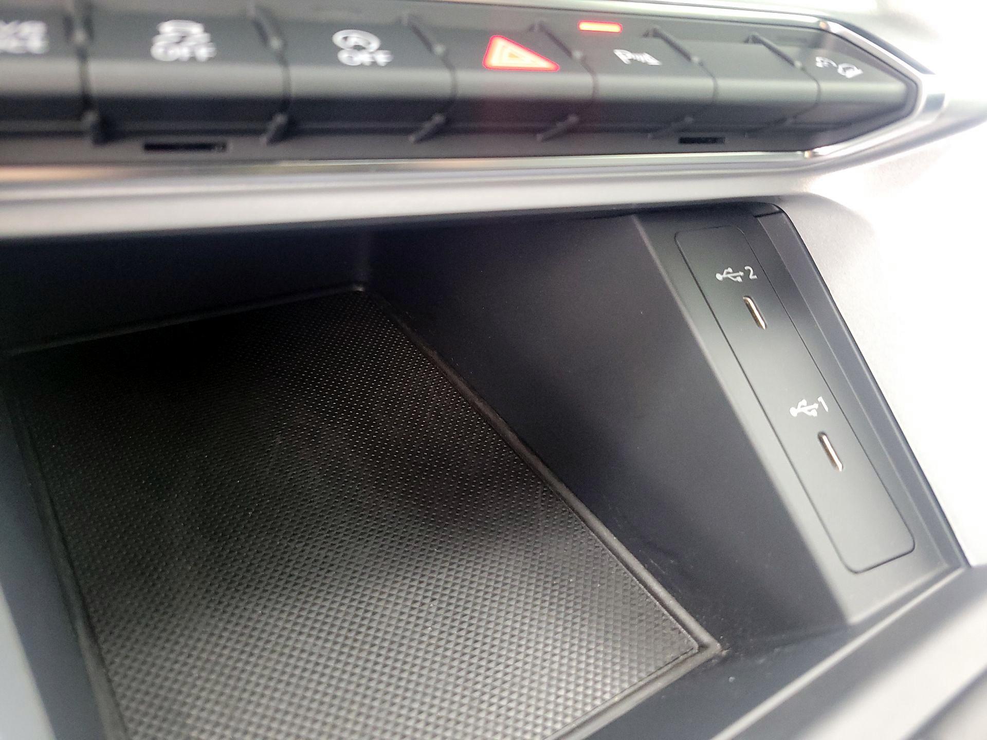 Thumbnail: 2022 Audi Q3 - 18