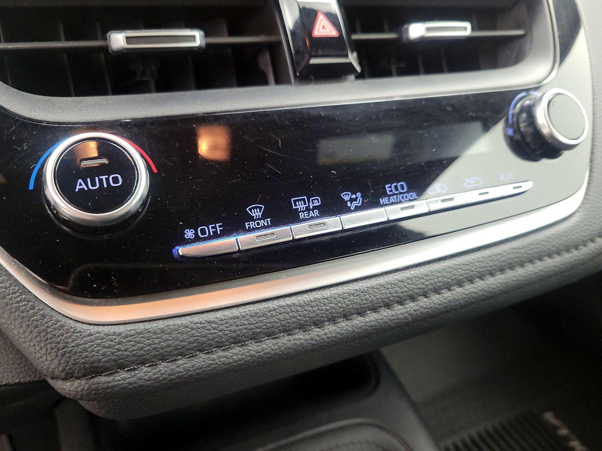 Thumbnail: 2020 Toyota Corolla - 16