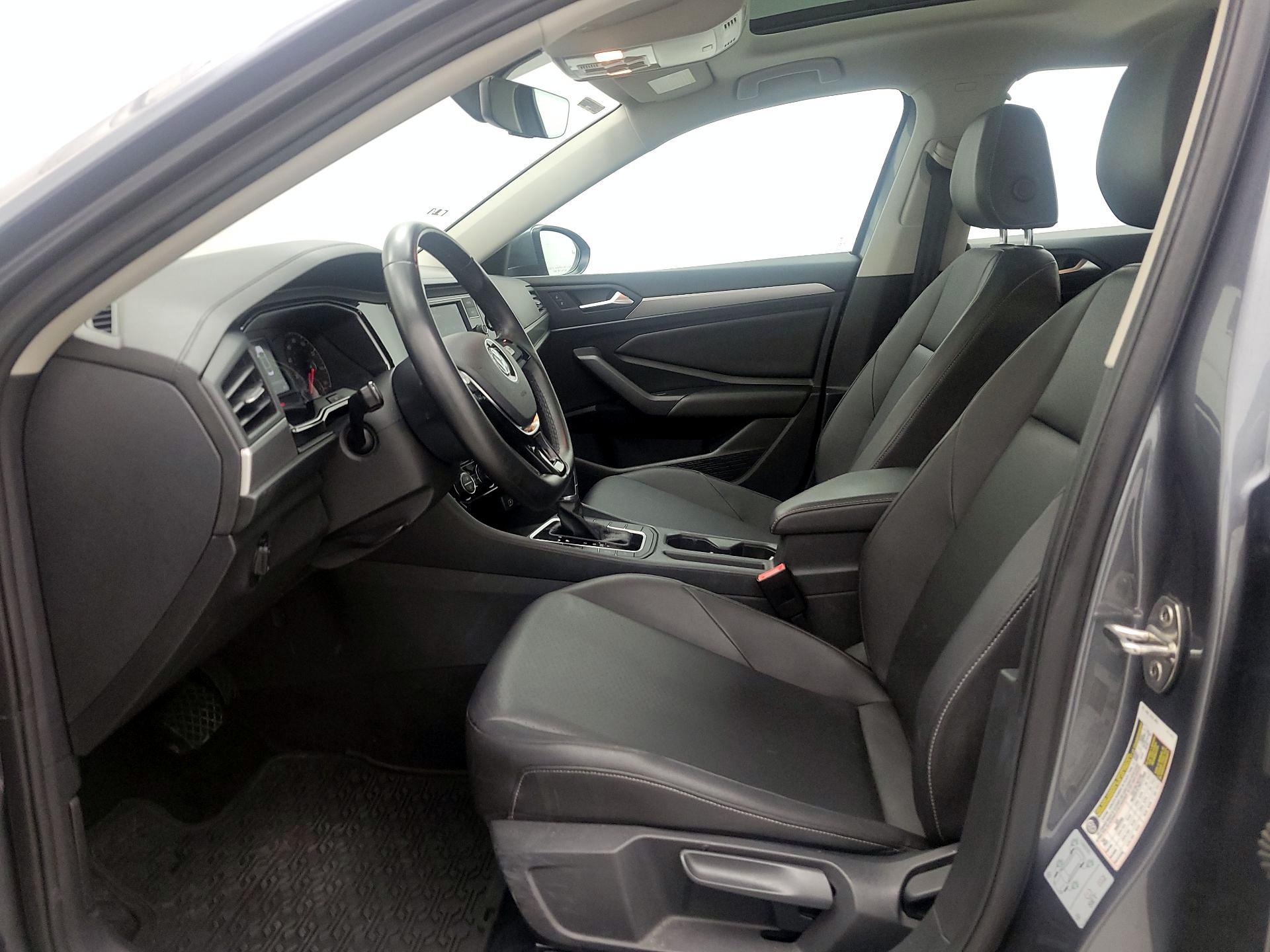 Thumbnail: 2019 Volkswagen Jetta - 11