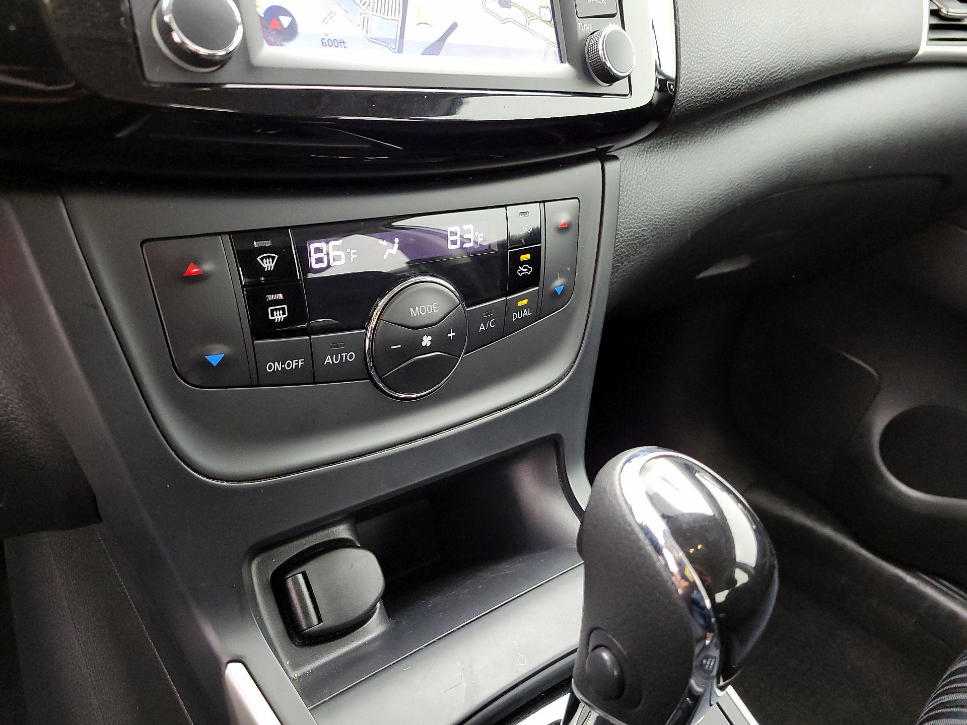 Thumbnail: 2018 Nissan Sentra - 17