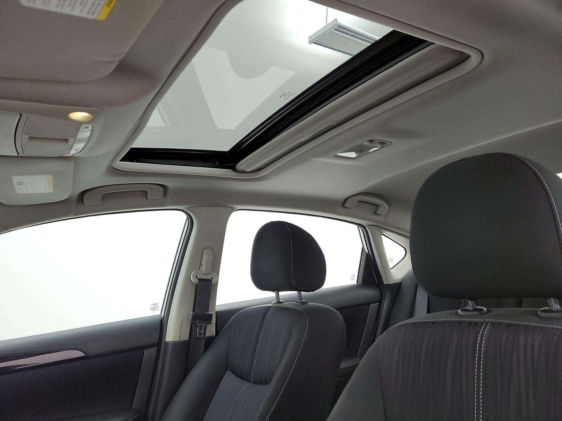 Thumbnail: 2018 Nissan Sentra - 20