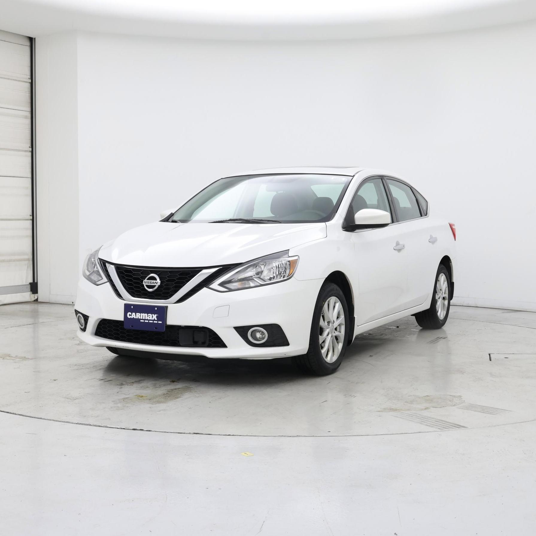 Thumbnail: 2018 Nissan Sentra - 4