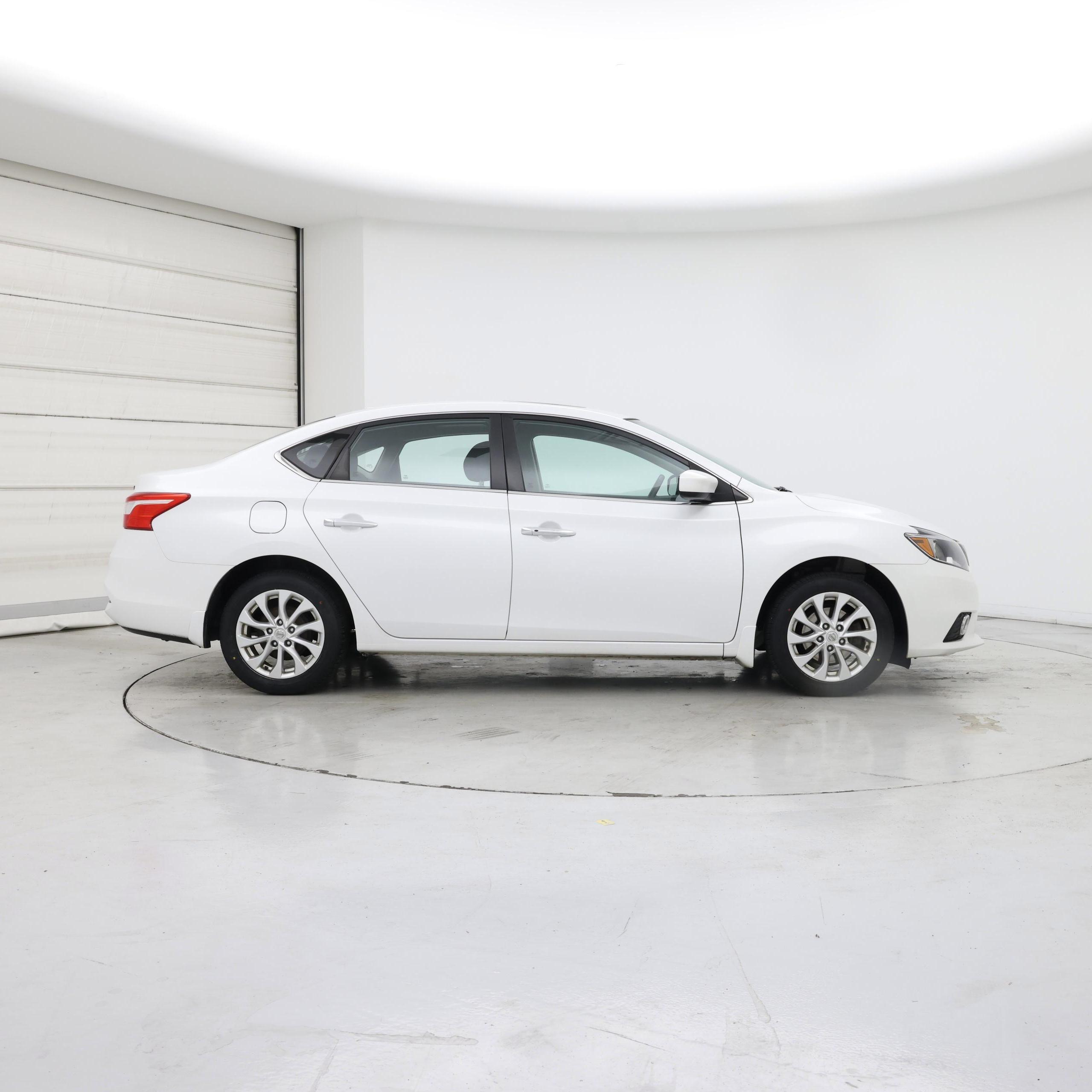 Thumbnail: 2018 Nissan Sentra - 7