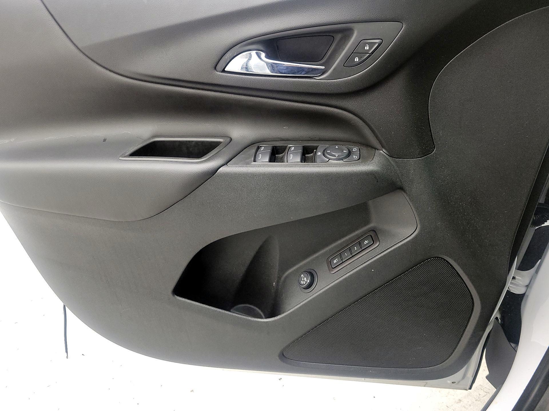 Thumbnail: 2021 Chevrolet Equinox - 12