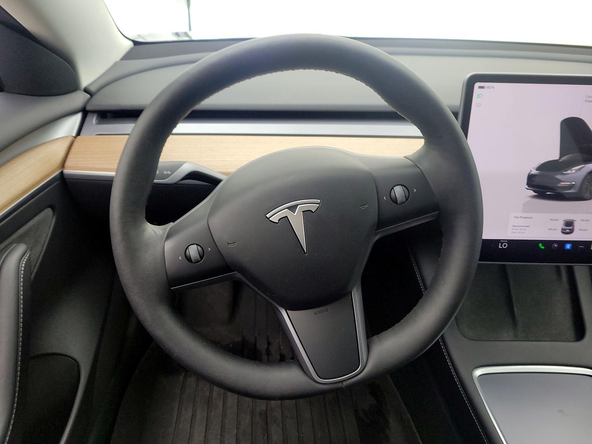 Thumbnail: 2023 Tesla Model 3 - 10