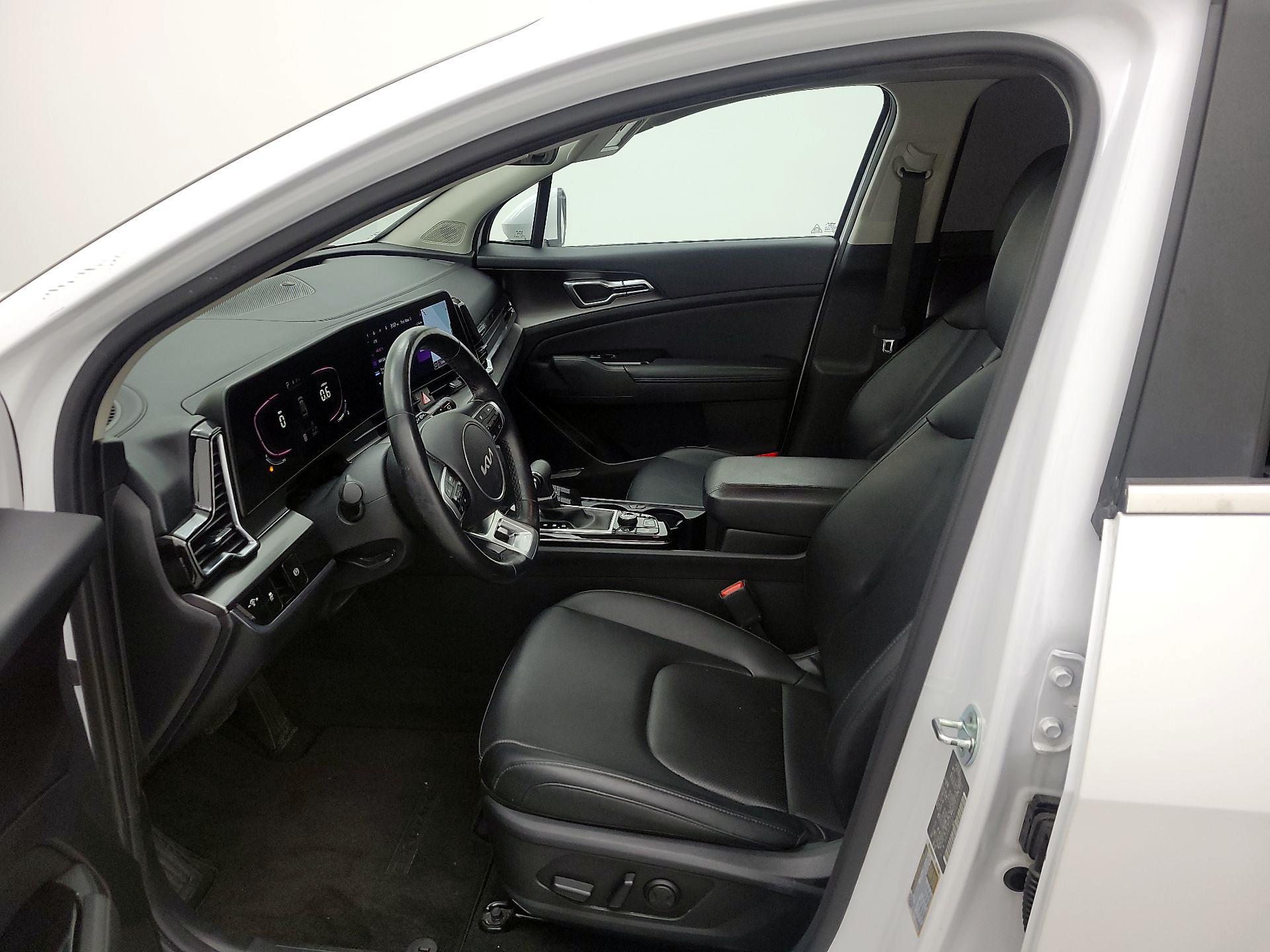 Thumbnail: 2023 Kia Sportage - 11