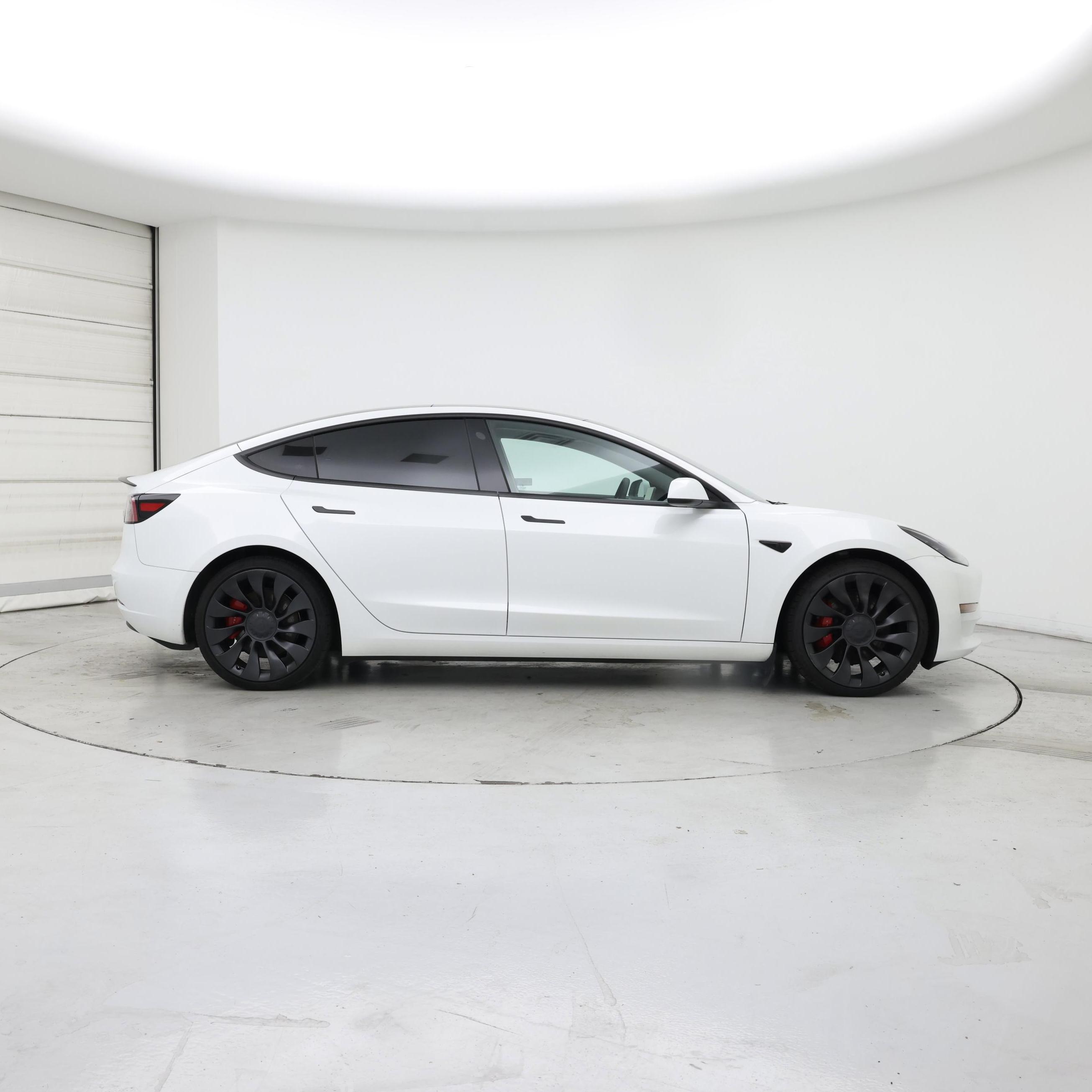 Thumbnail: 2023 Tesla Model 3 - 7