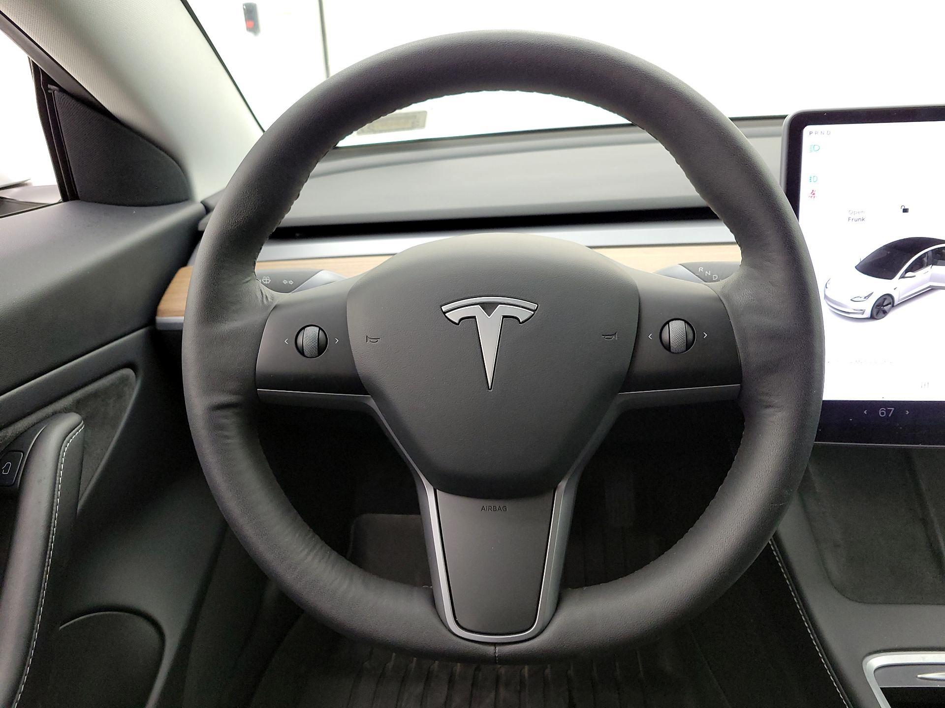 Thumbnail: 2021 Tesla Model 3 - 10