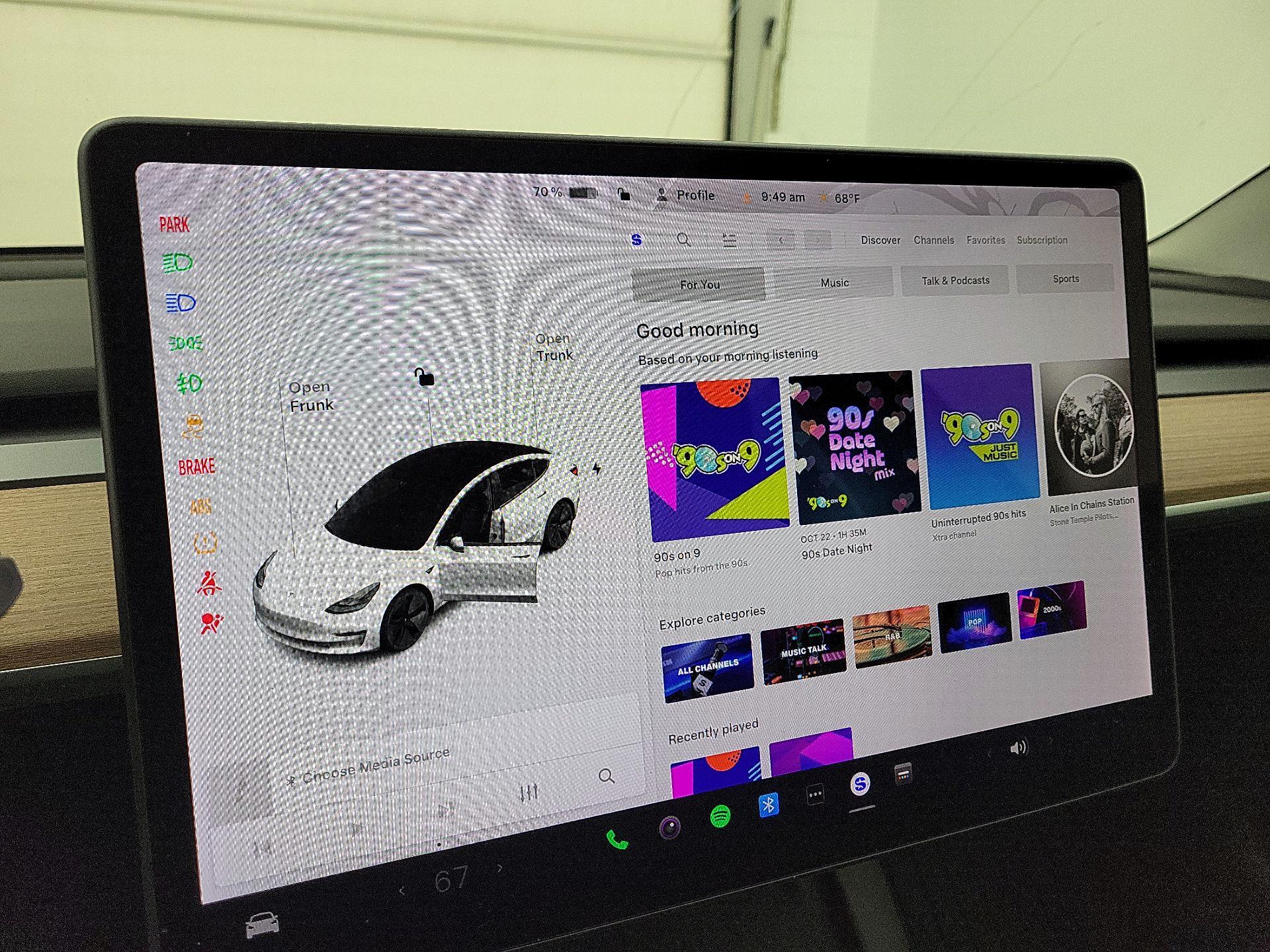 Thumbnail: 2021 Tesla Model 3 - 15