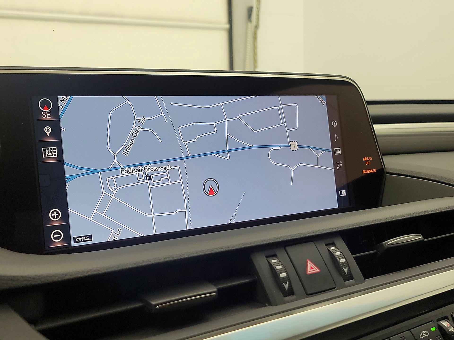 Thumbnail: 2019 Lexus ES - 13