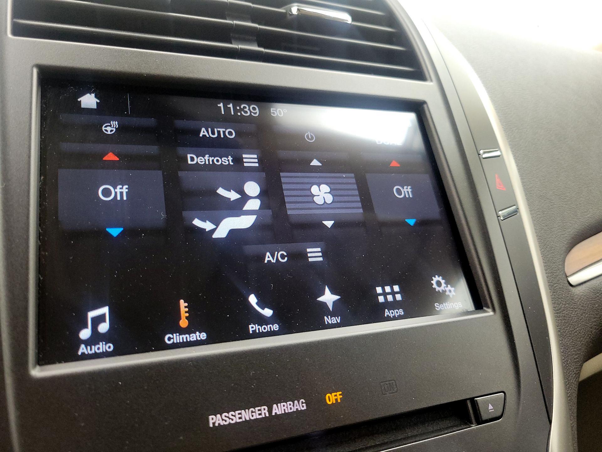 Thumbnail: 2016 Lincoln MKC - 16