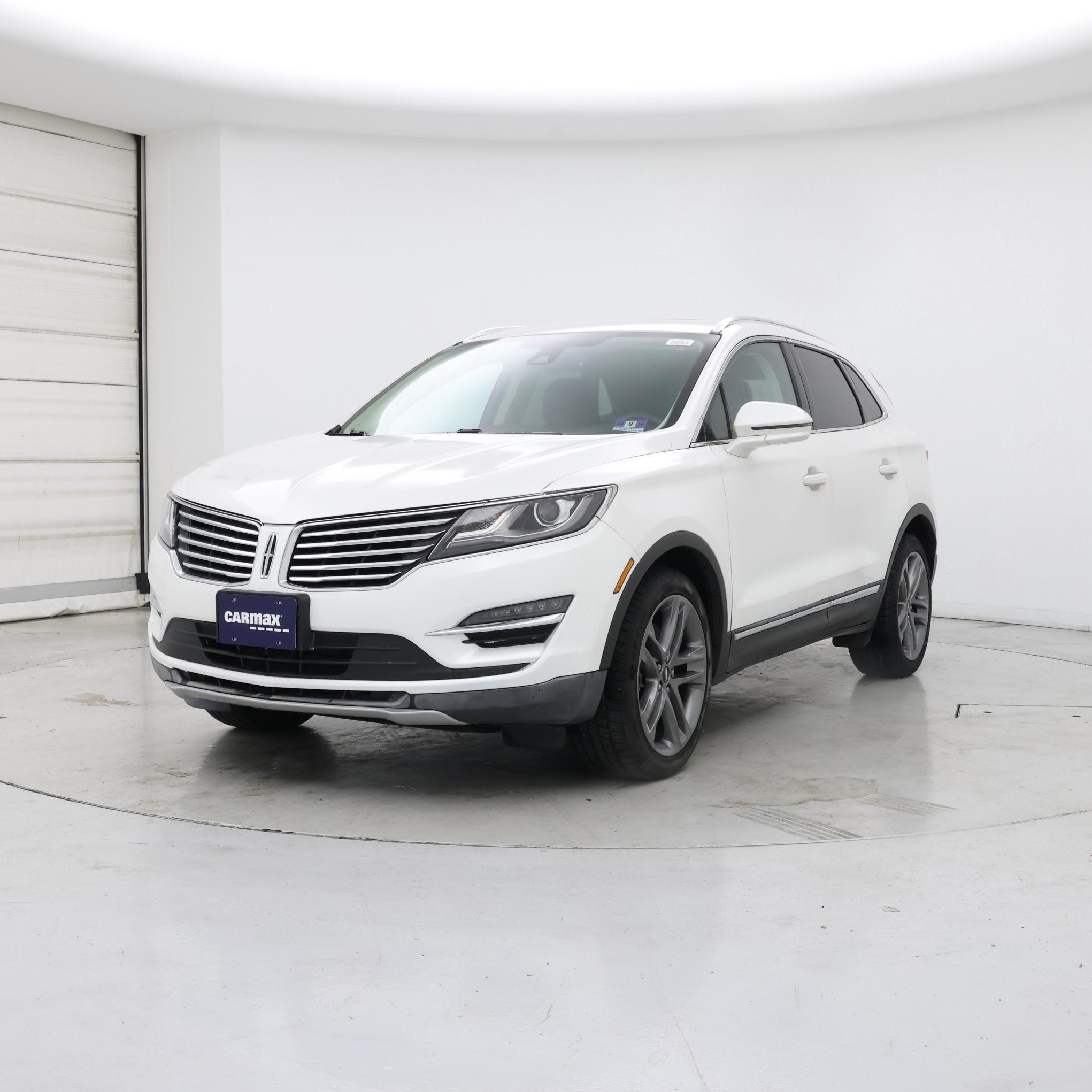 Thumbnail: 2016 Lincoln MKC - 4