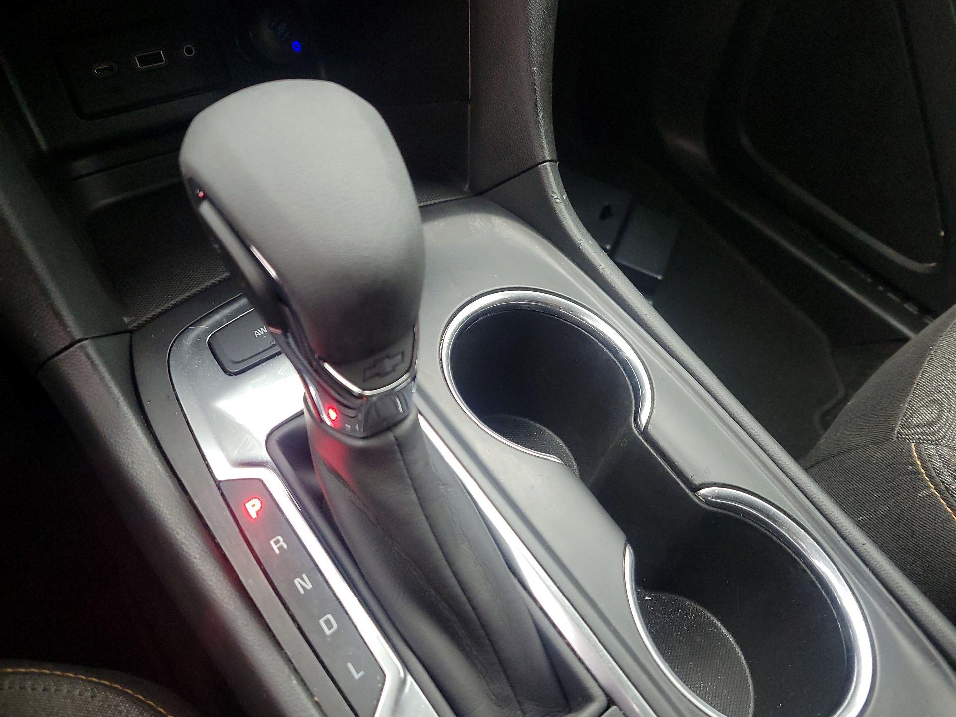 Thumbnail: 2020 Chevrolet Equinox - 17