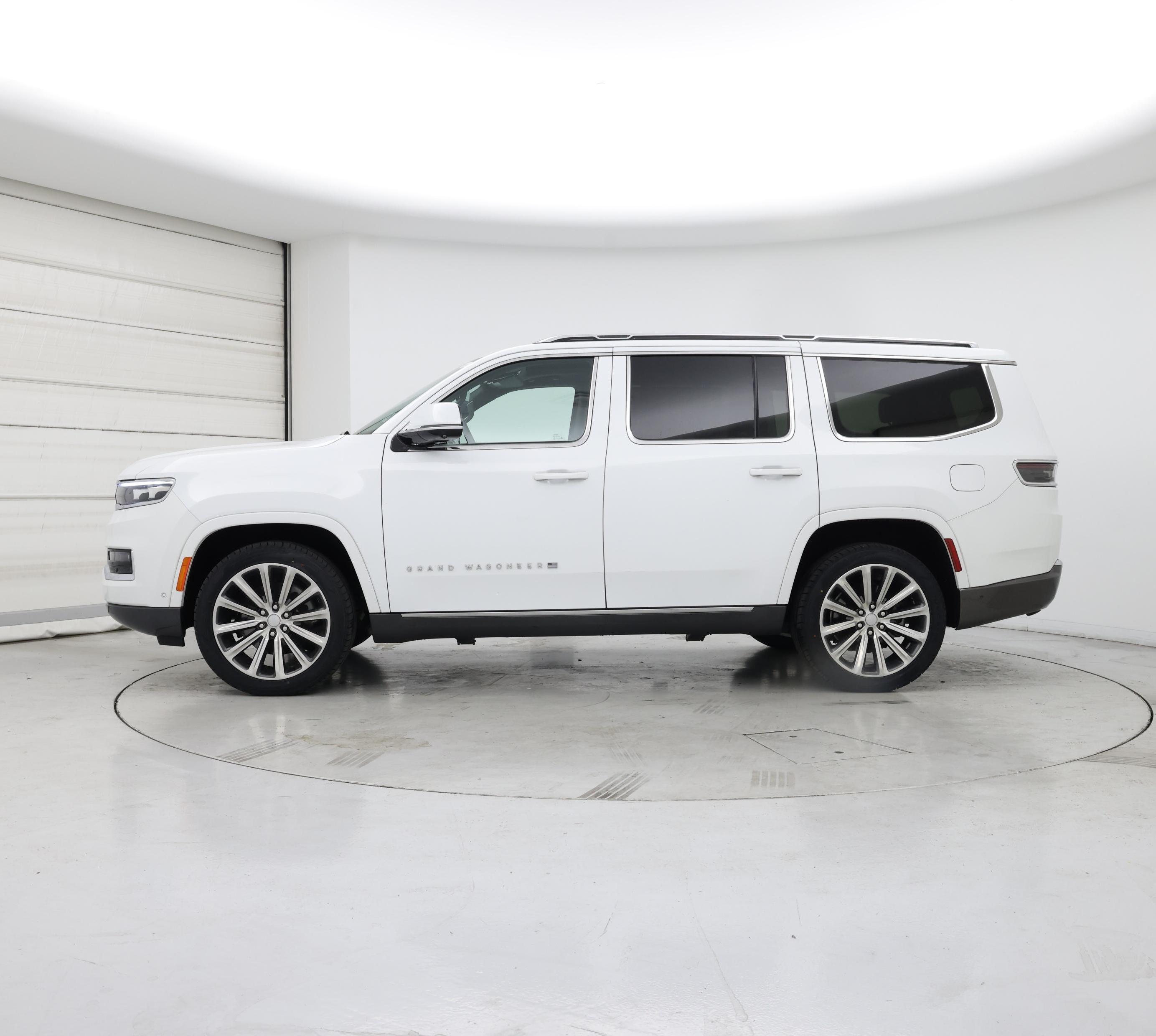 Thumbnail: 2022 Jeep Grand Wagoneer - 3