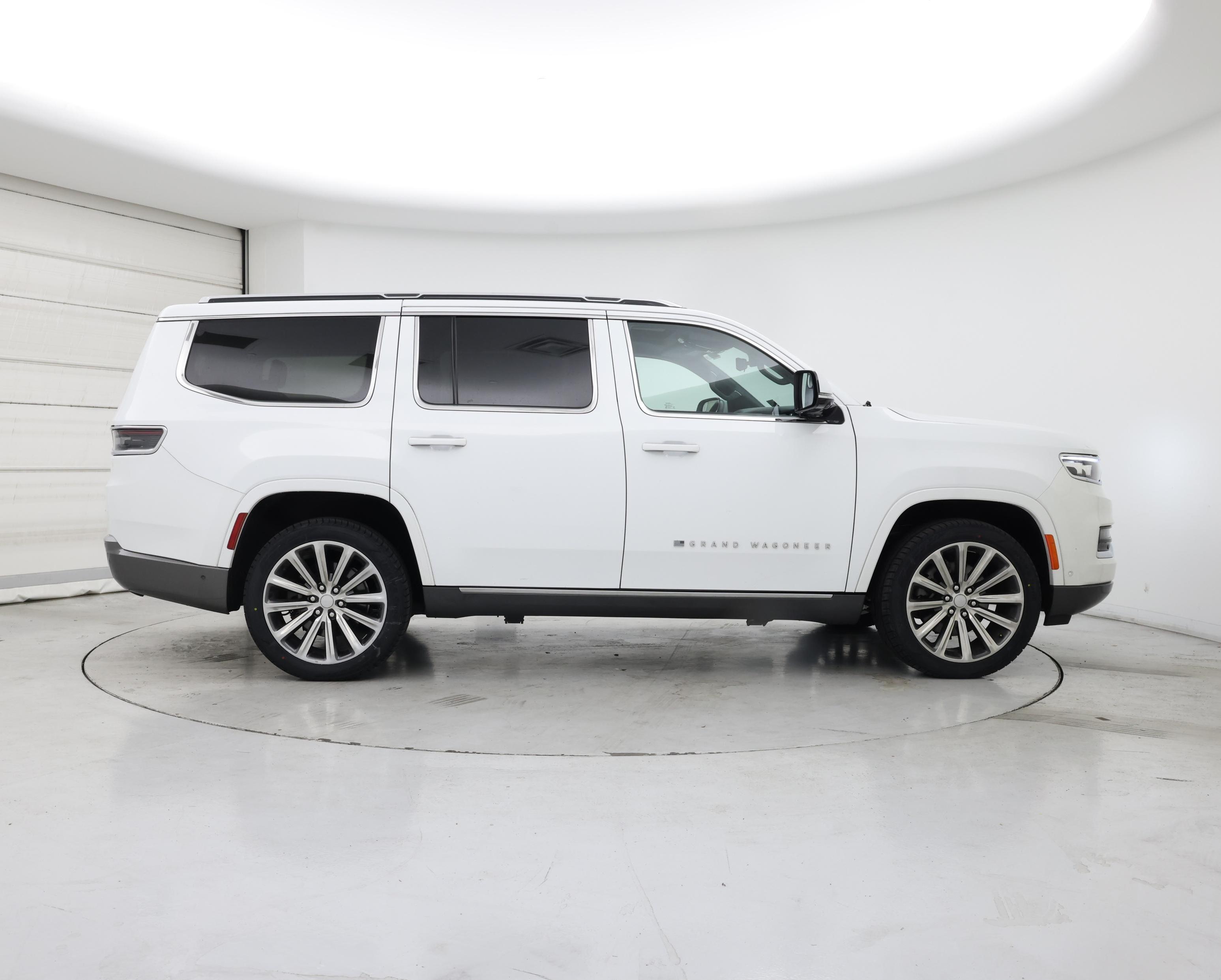 Thumbnail: 2022 Jeep Grand Wagoneer - 7