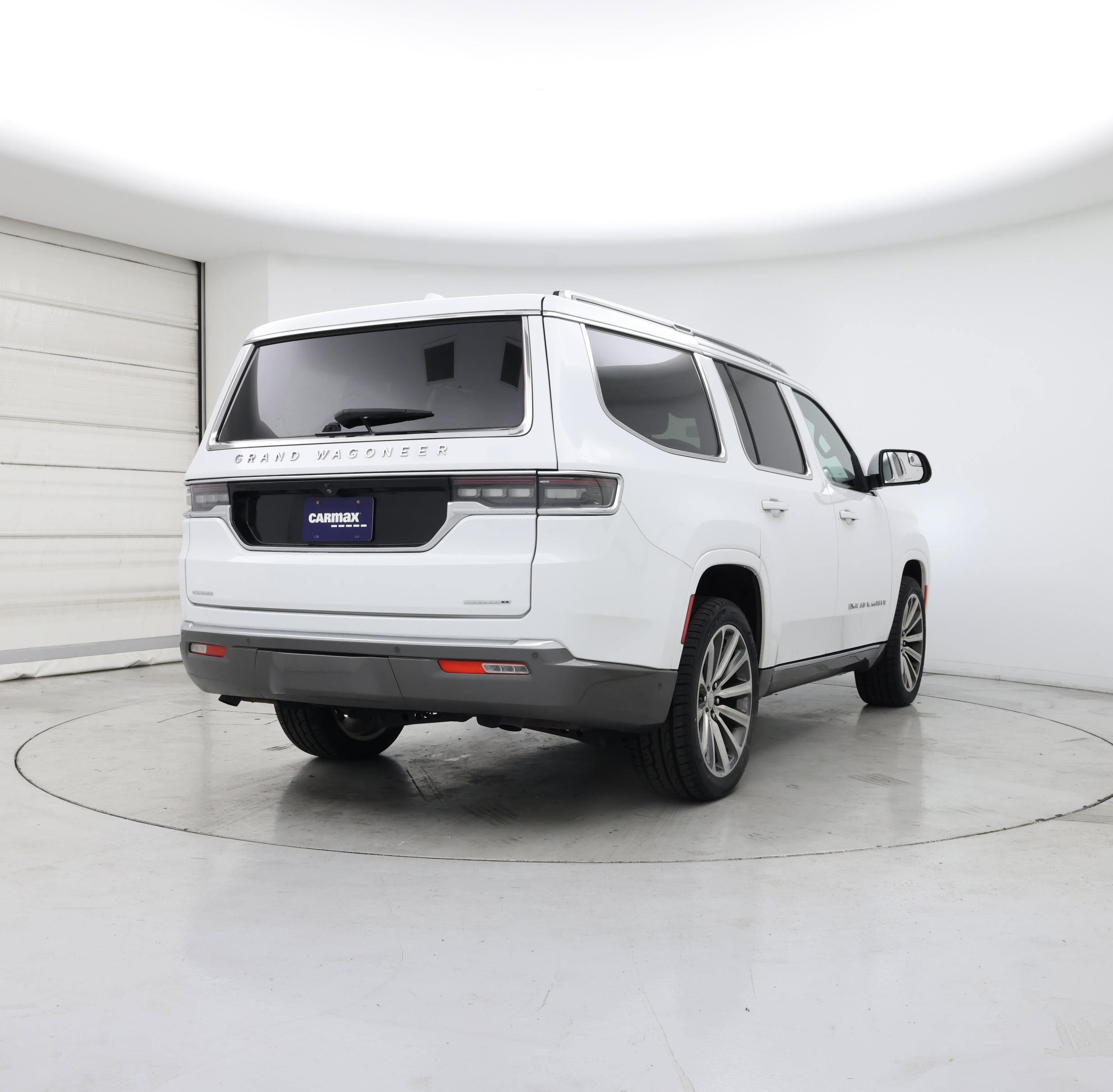 Thumbnail: 2022 Jeep Grand Wagoneer - 8