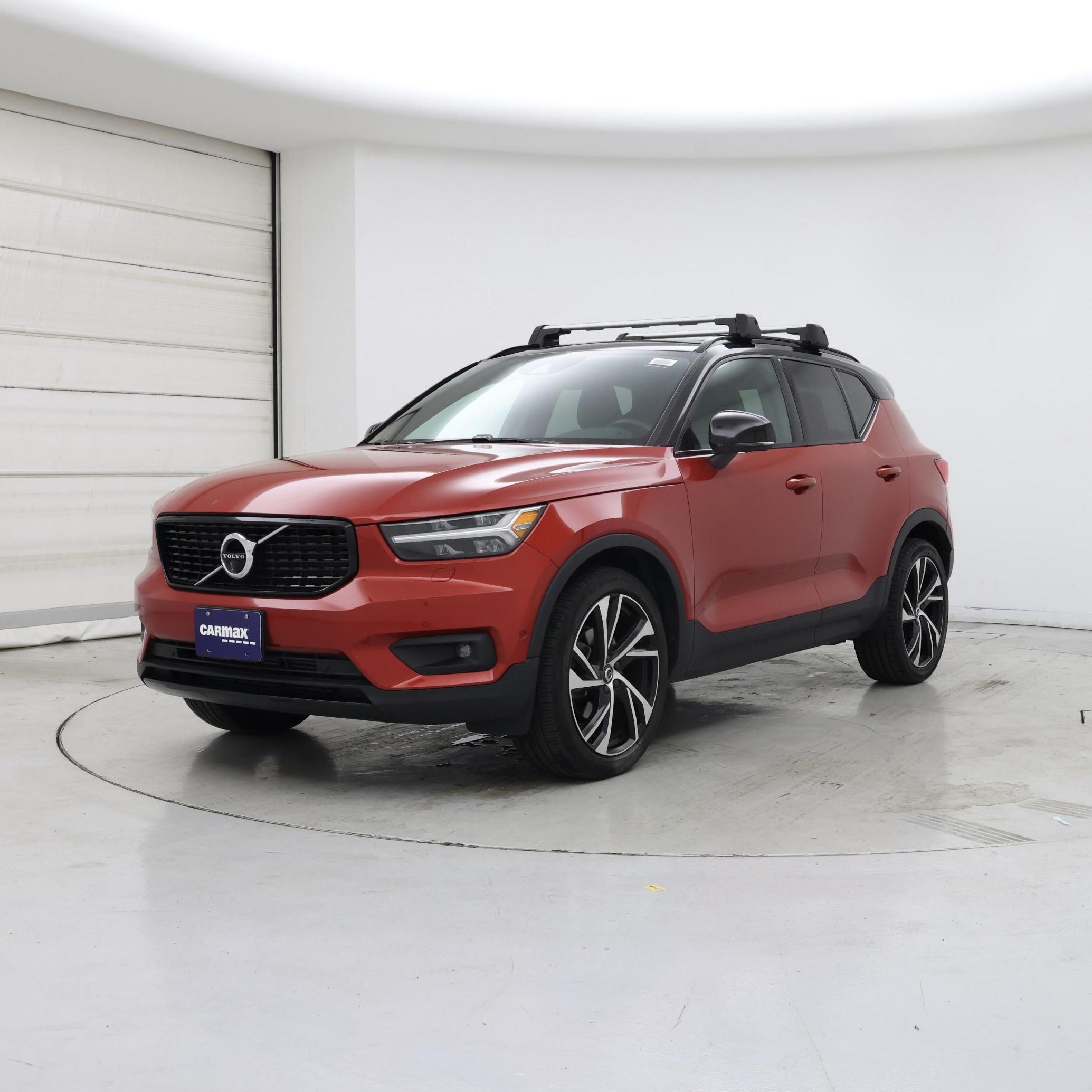 Thumbnail: 2021 Volvo XC40 - 4
