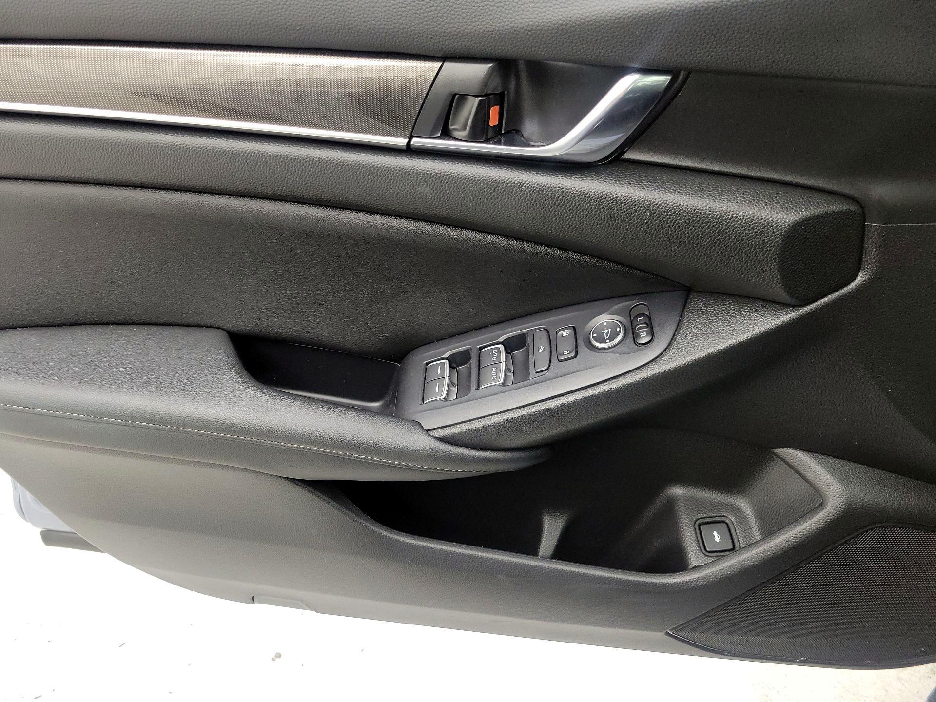 Thumbnail: 2022 Honda Accord - 12