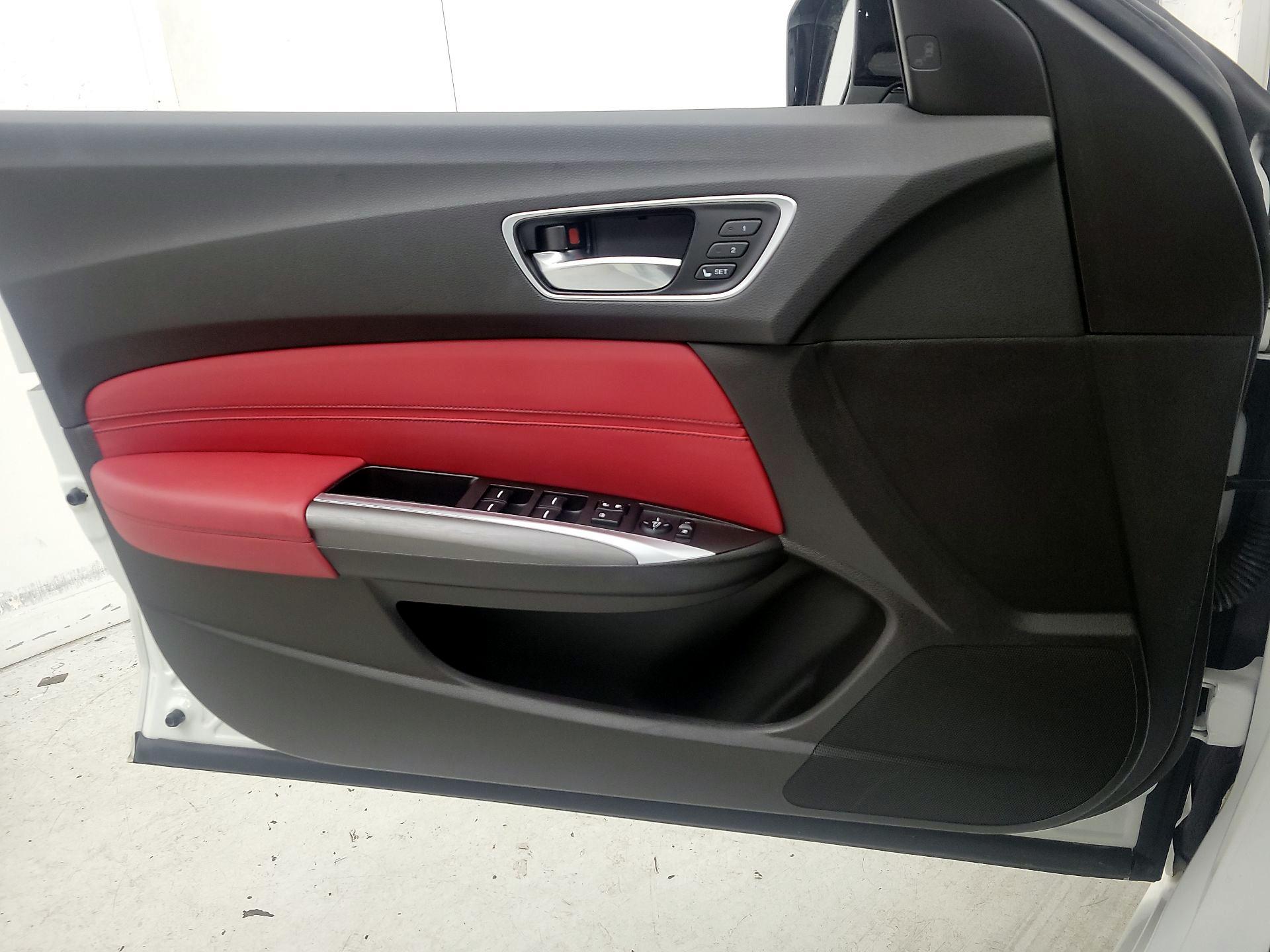 Thumbnail: 2018 Acura TLX - 12