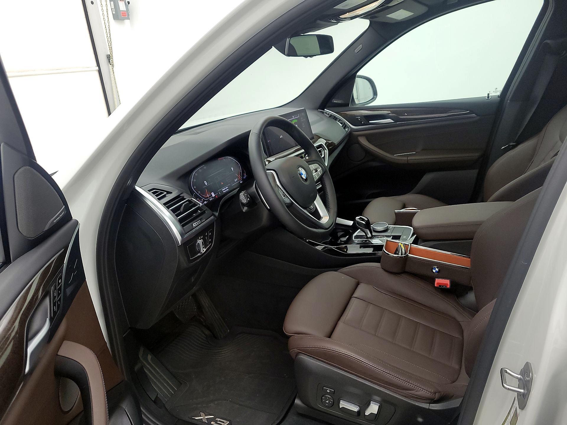 Thumbnail: 2023 BMW X3 - 11