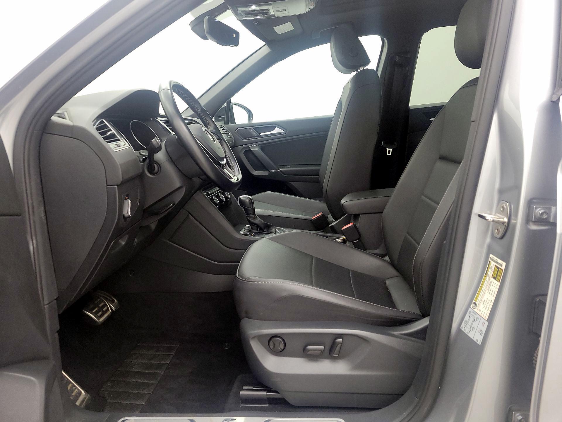 Thumbnail: 2020 Volkswagen Tiguan - 11