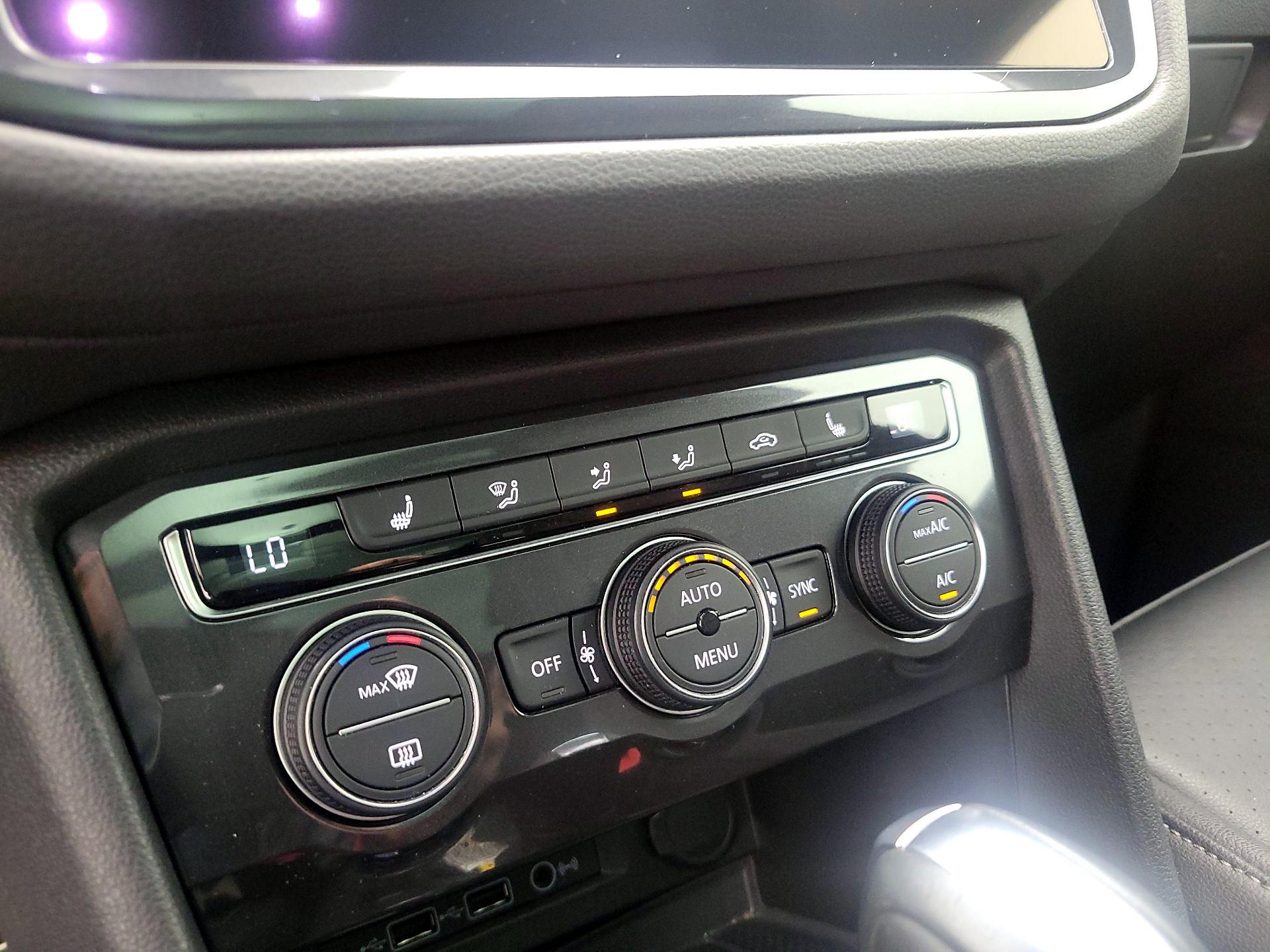 Thumbnail: 2020 Volkswagen Tiguan - 15