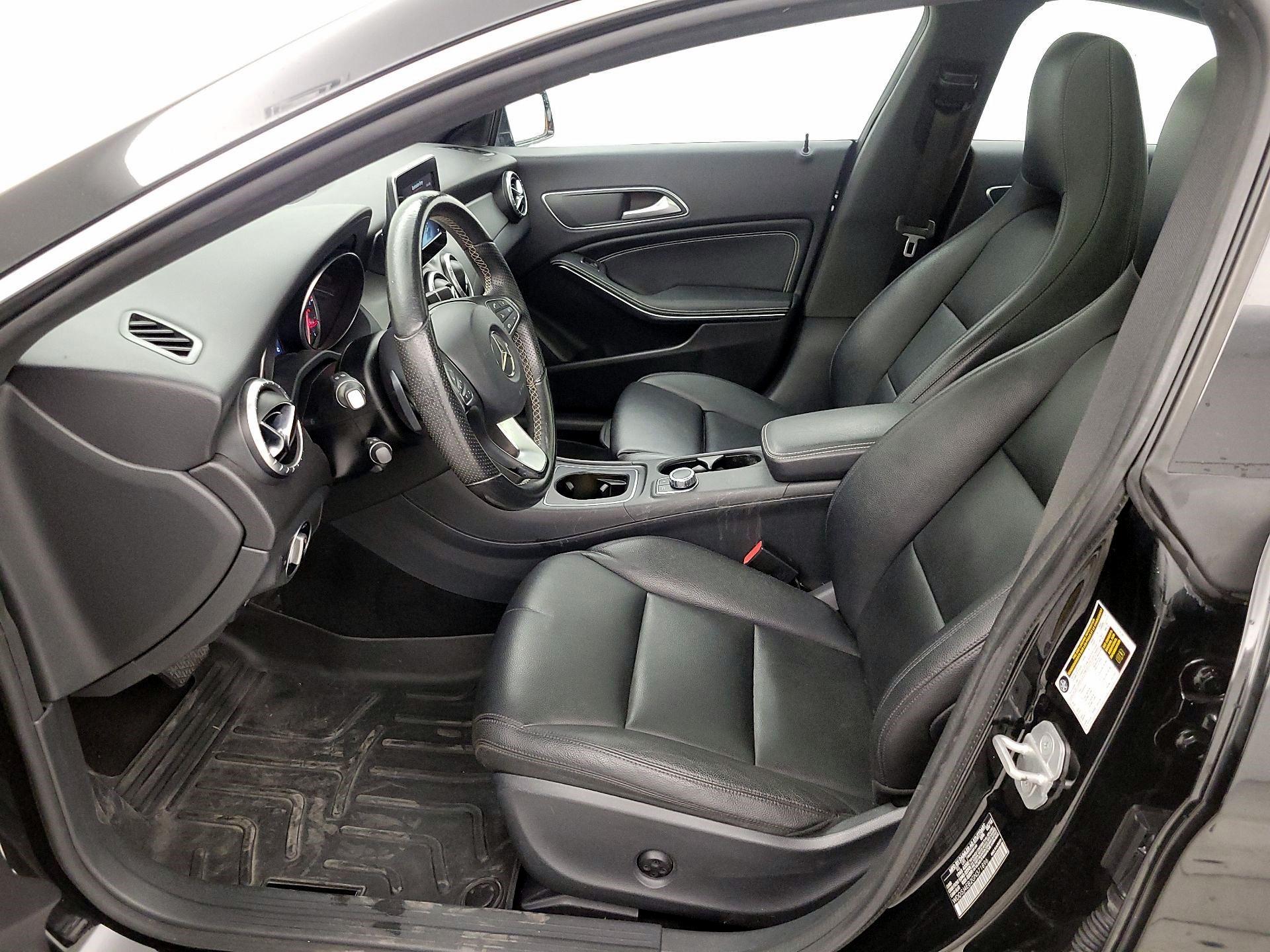 Thumbnail: 2016 Mercedes-Benz CLA - 9