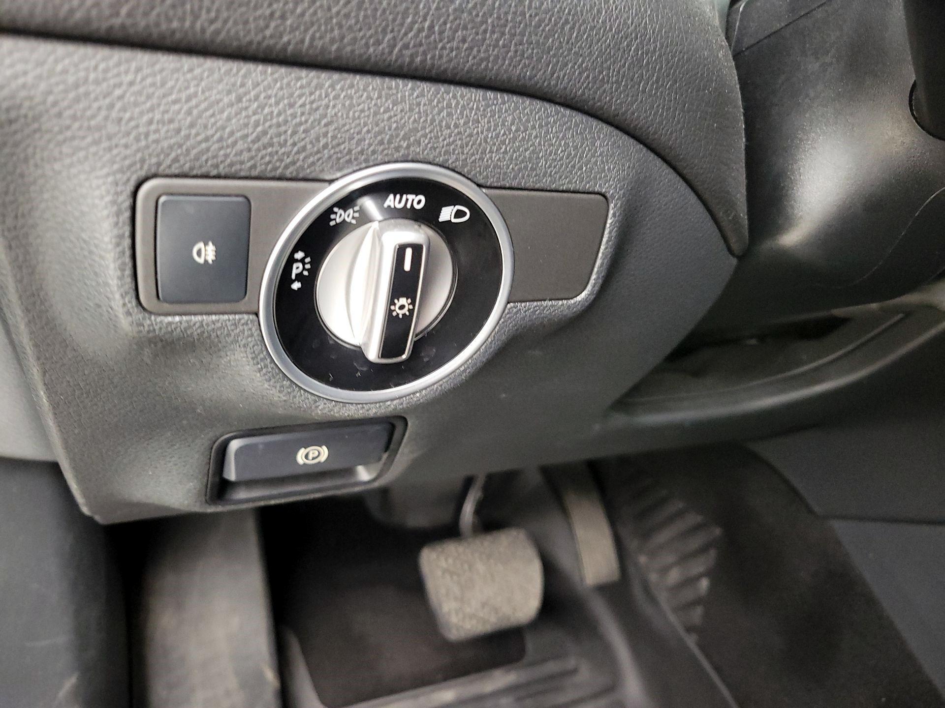 Thumbnail: 2016 Mercedes-Benz CLA - 11