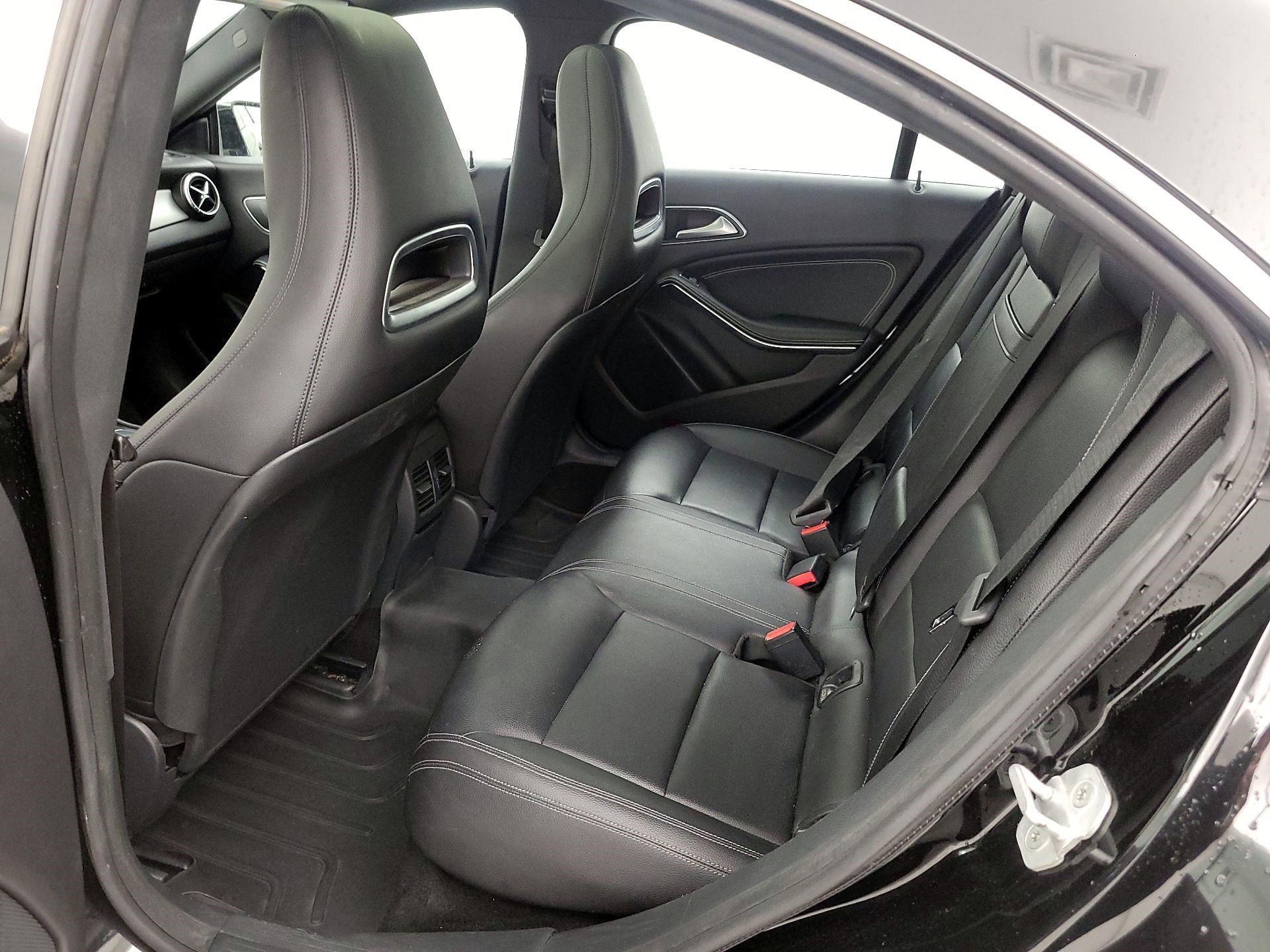 Thumbnail: 2016 Mercedes-Benz CLA - 18