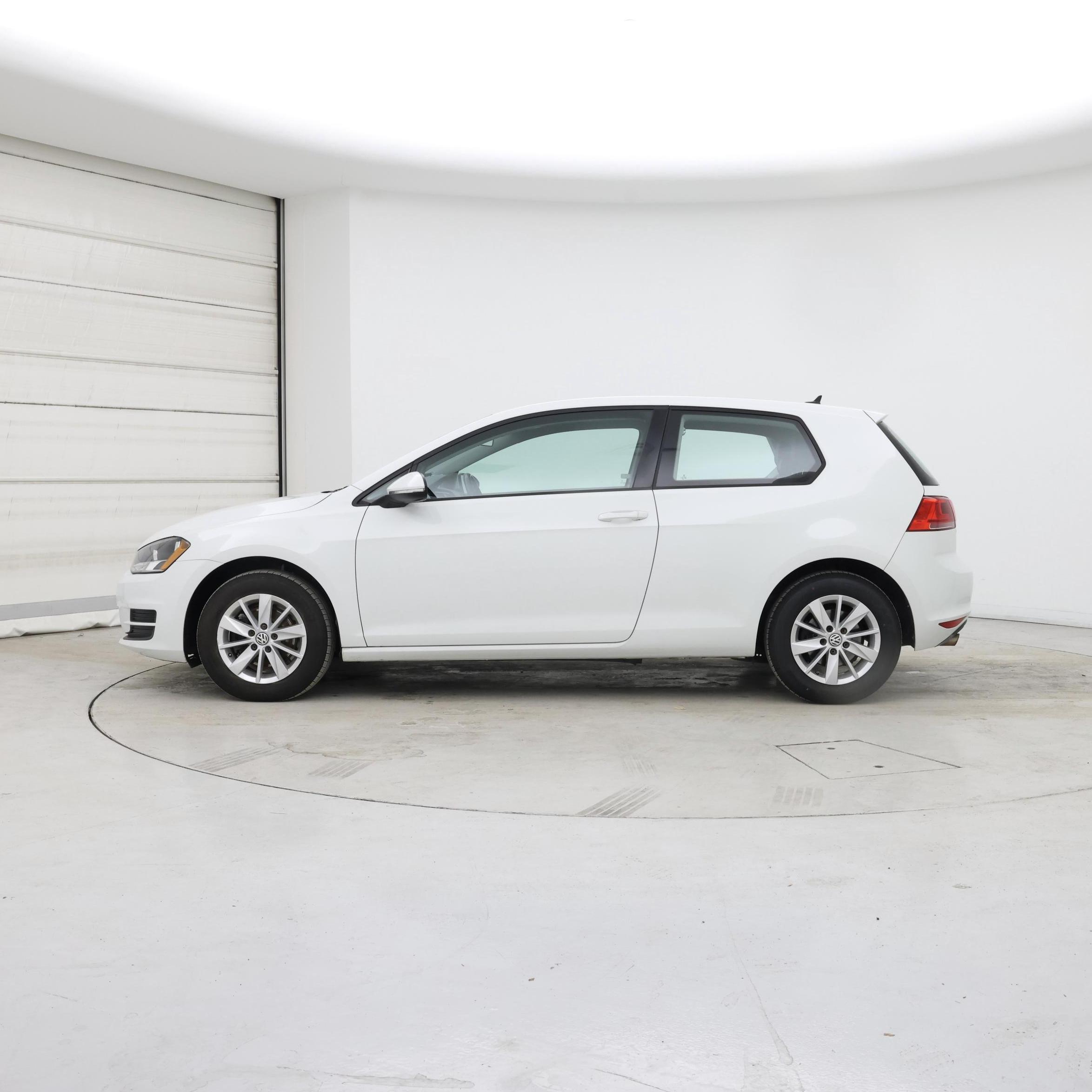 Thumbnail: 2015 Volkswagen Golf - 3