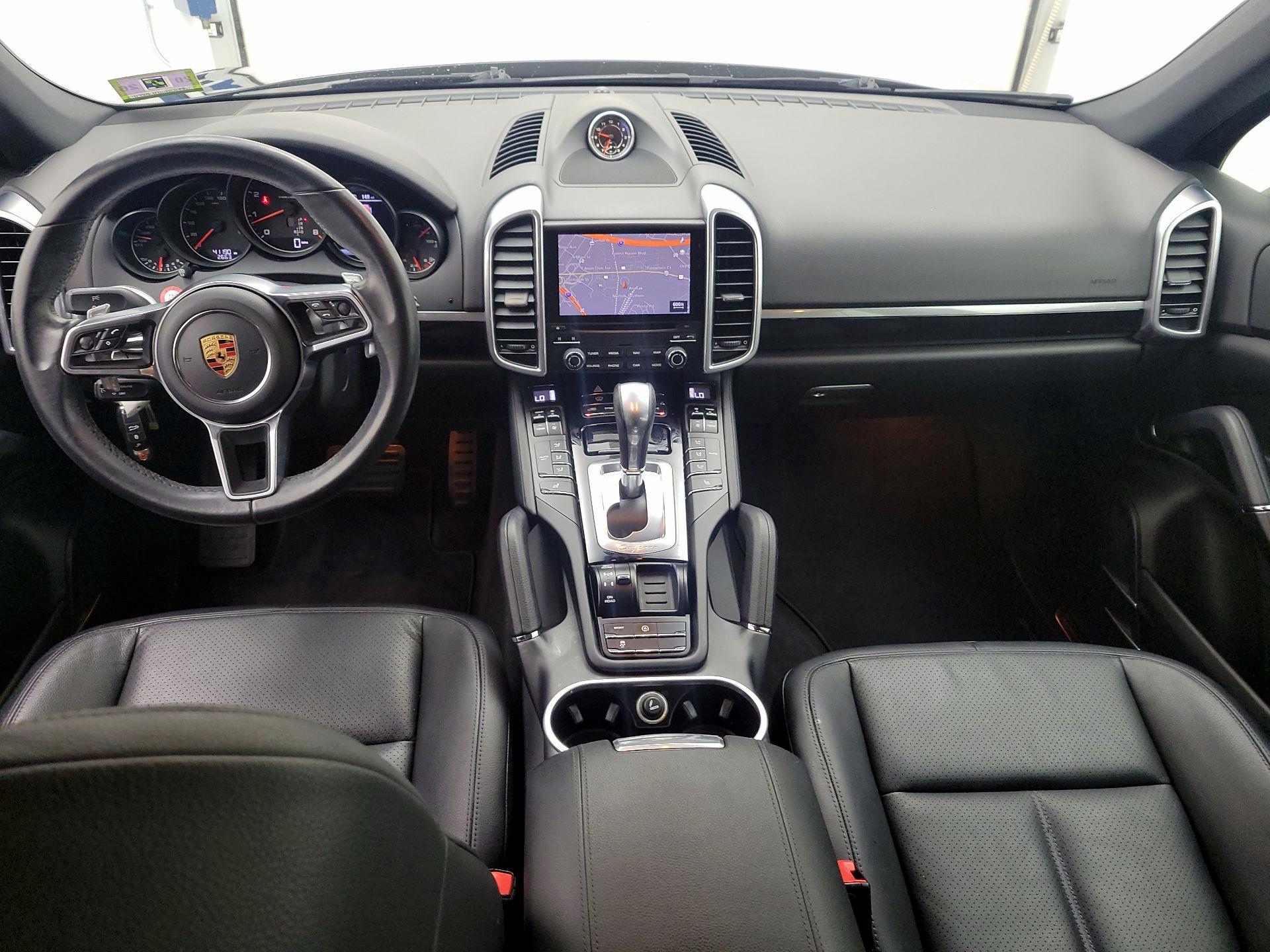 Thumbnail: 2017 Porsche Cayenne - 9