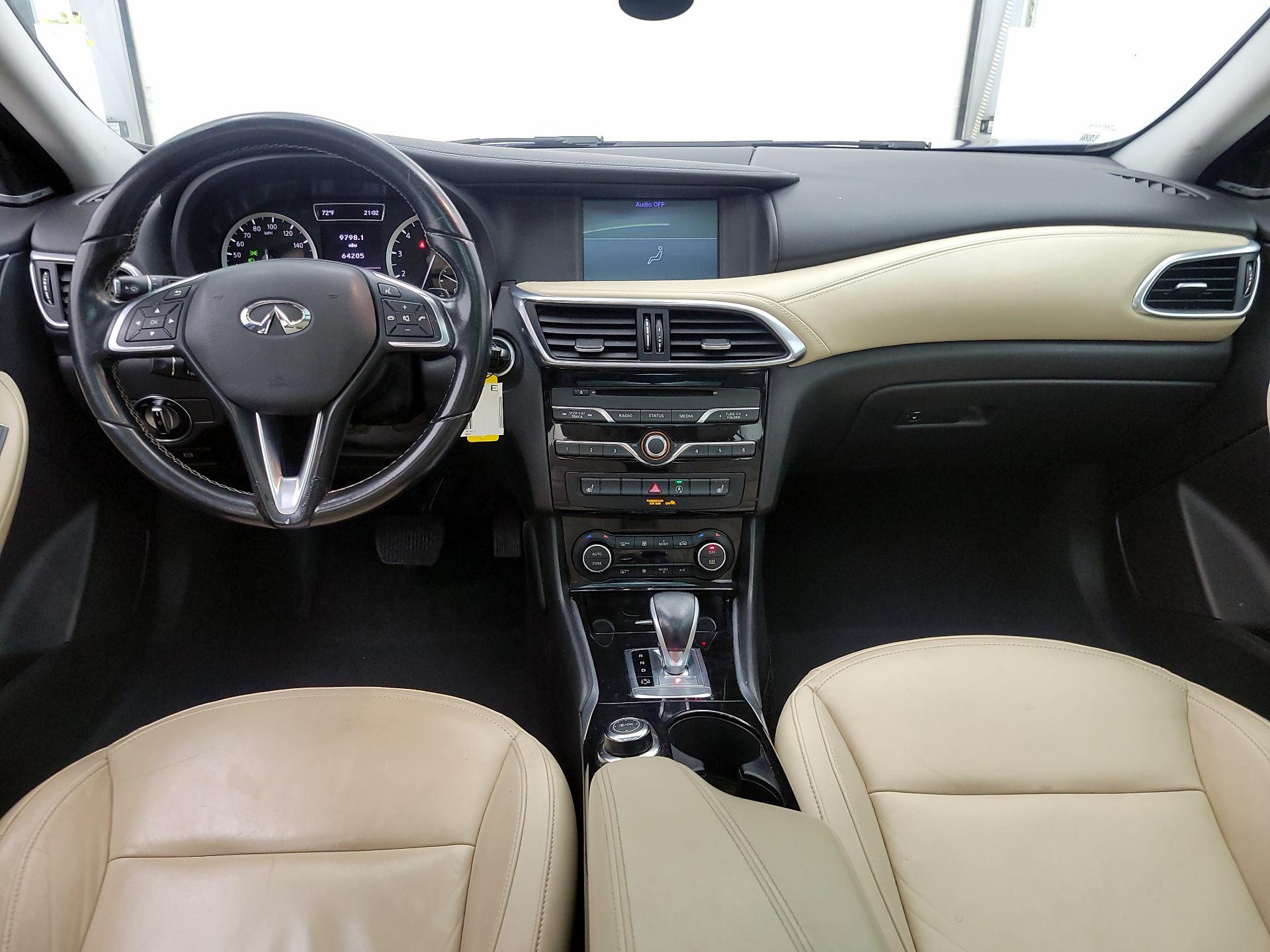 Thumbnail: 2017 INFINITI QX30 - 9