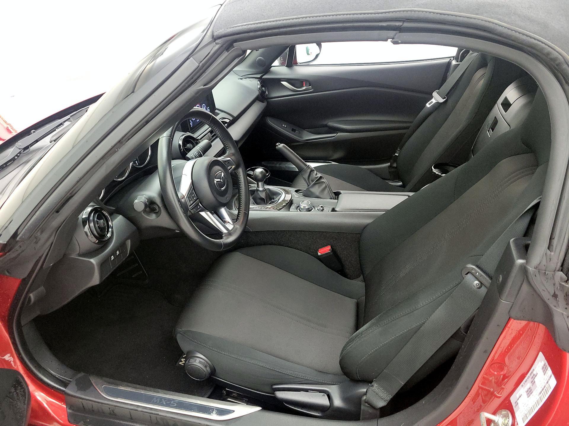 Thumbnail: 2022 Mazda MX-5 Miata - 11