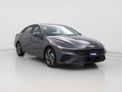 Gray 2025 Hyundai Elantra SEL Convenience