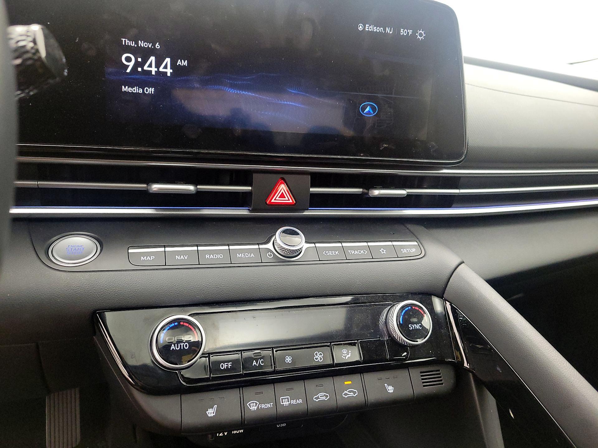 Thumbnail: 2025 Hyundai Elantra - 16