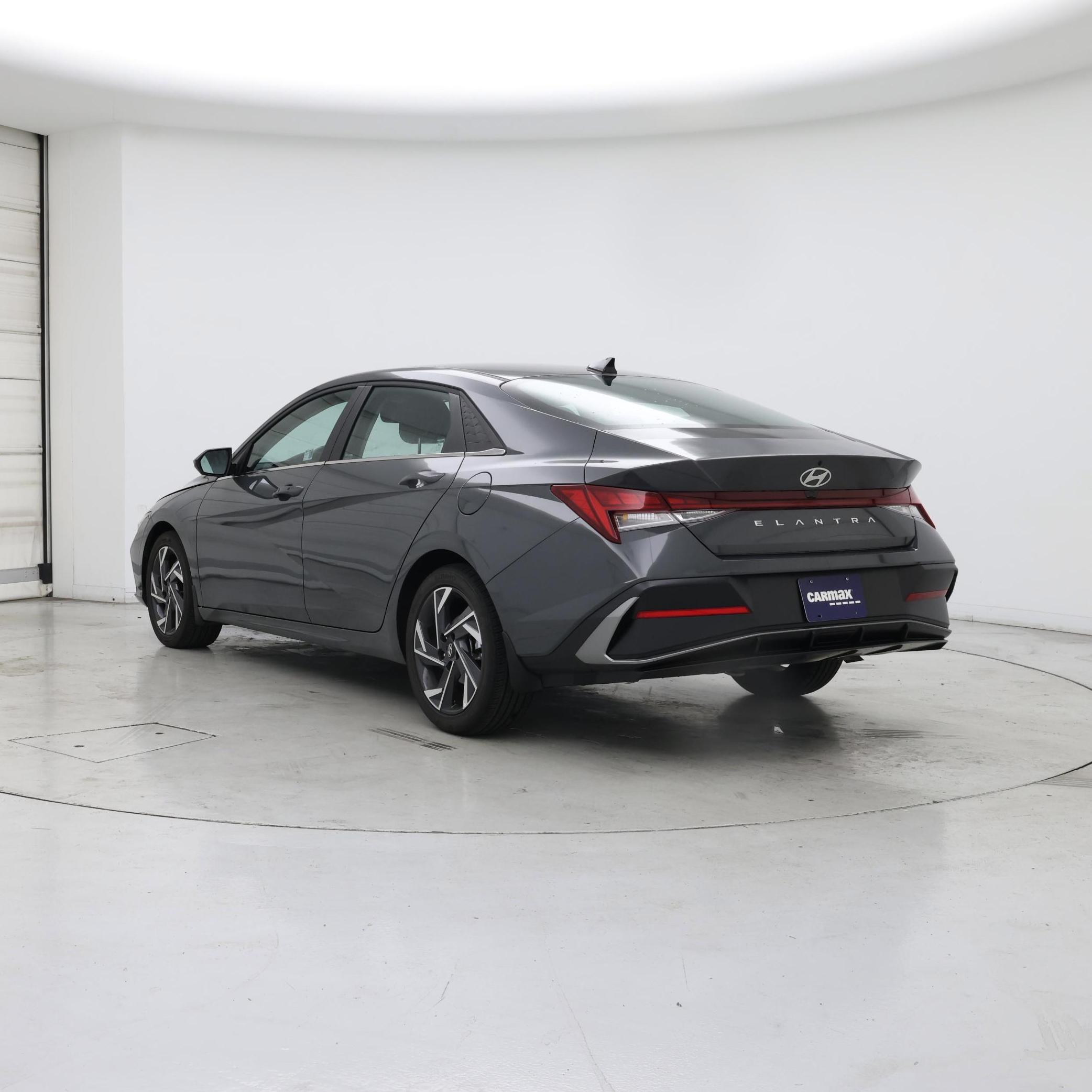 Thumbnail: 2025 Hyundai Elantra - 2