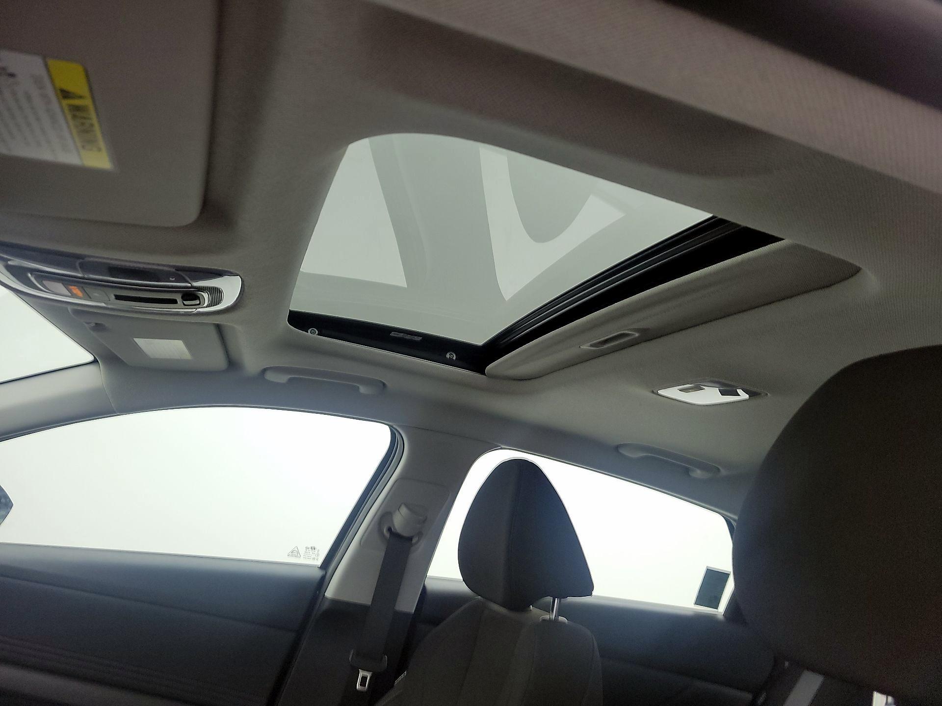 Thumbnail: 2025 Hyundai Elantra - 19