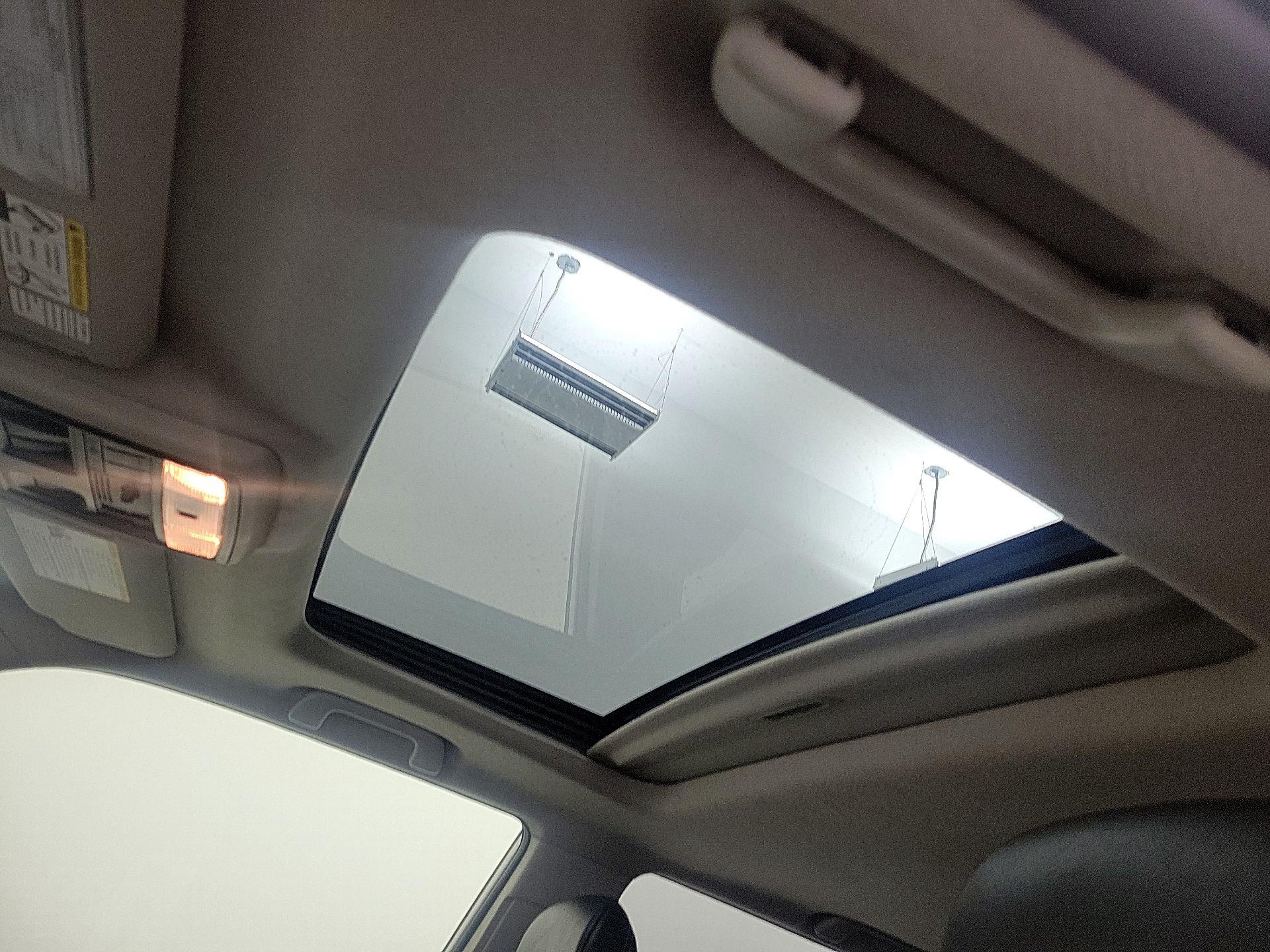 Thumbnail: 2016 Toyota 4Runner - 17